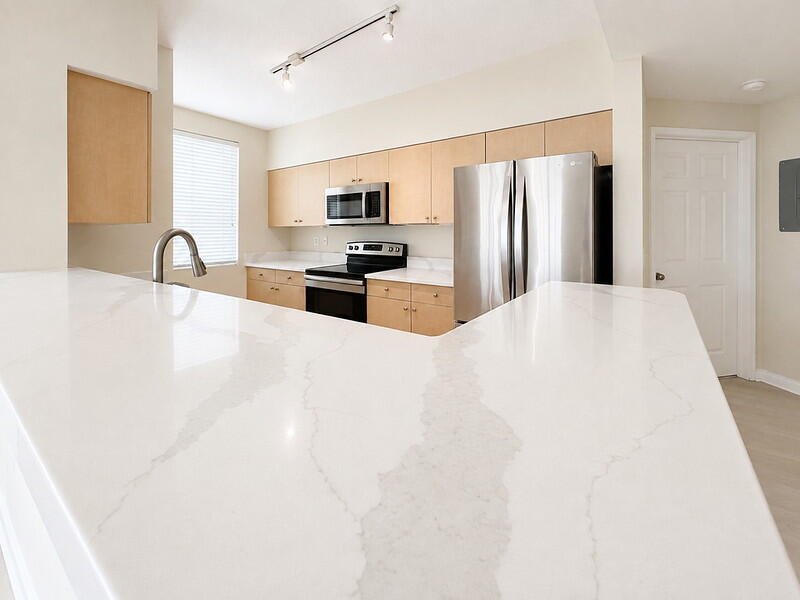 West Palm Beach Condo: 616 CLEARWATER PARK Road 513