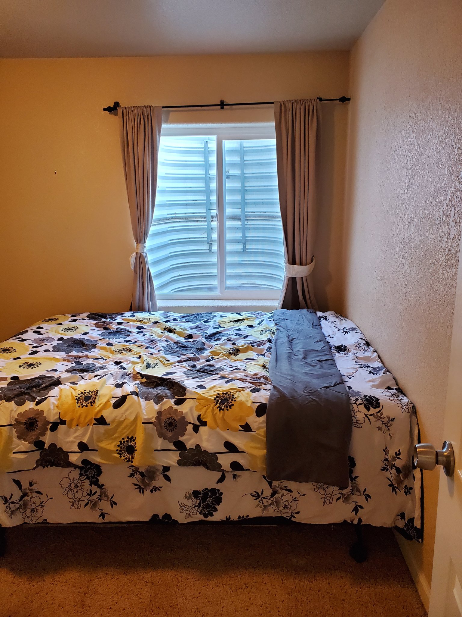 Fort Collins House: 2532 Iowa drive
