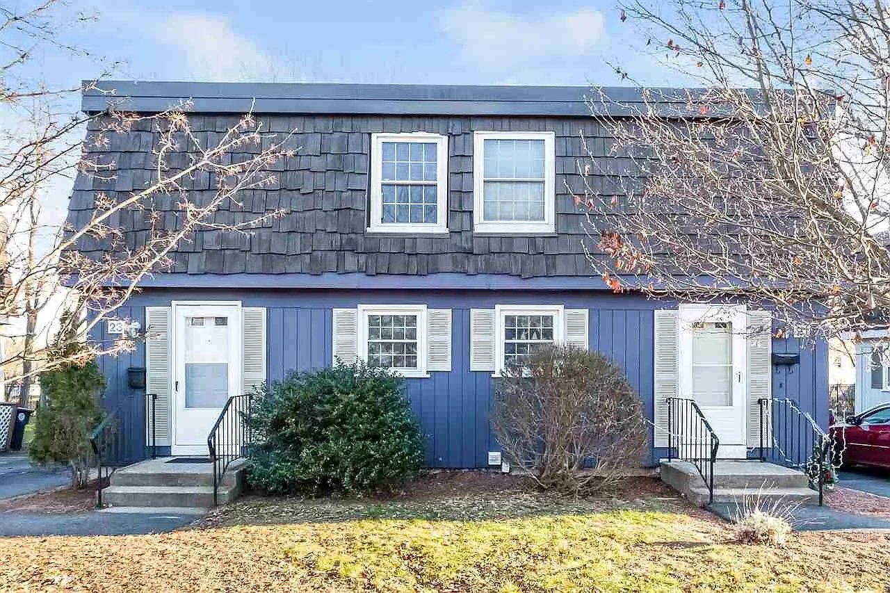Nashua Townhome: 23 Kern Street