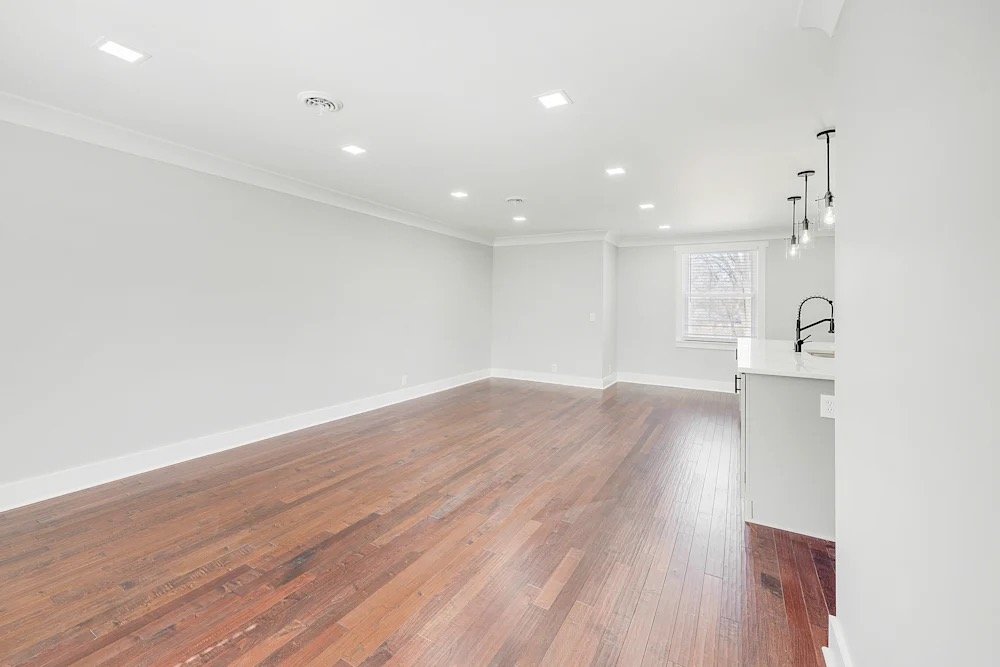 Houston House: 6202 Kashmere St
