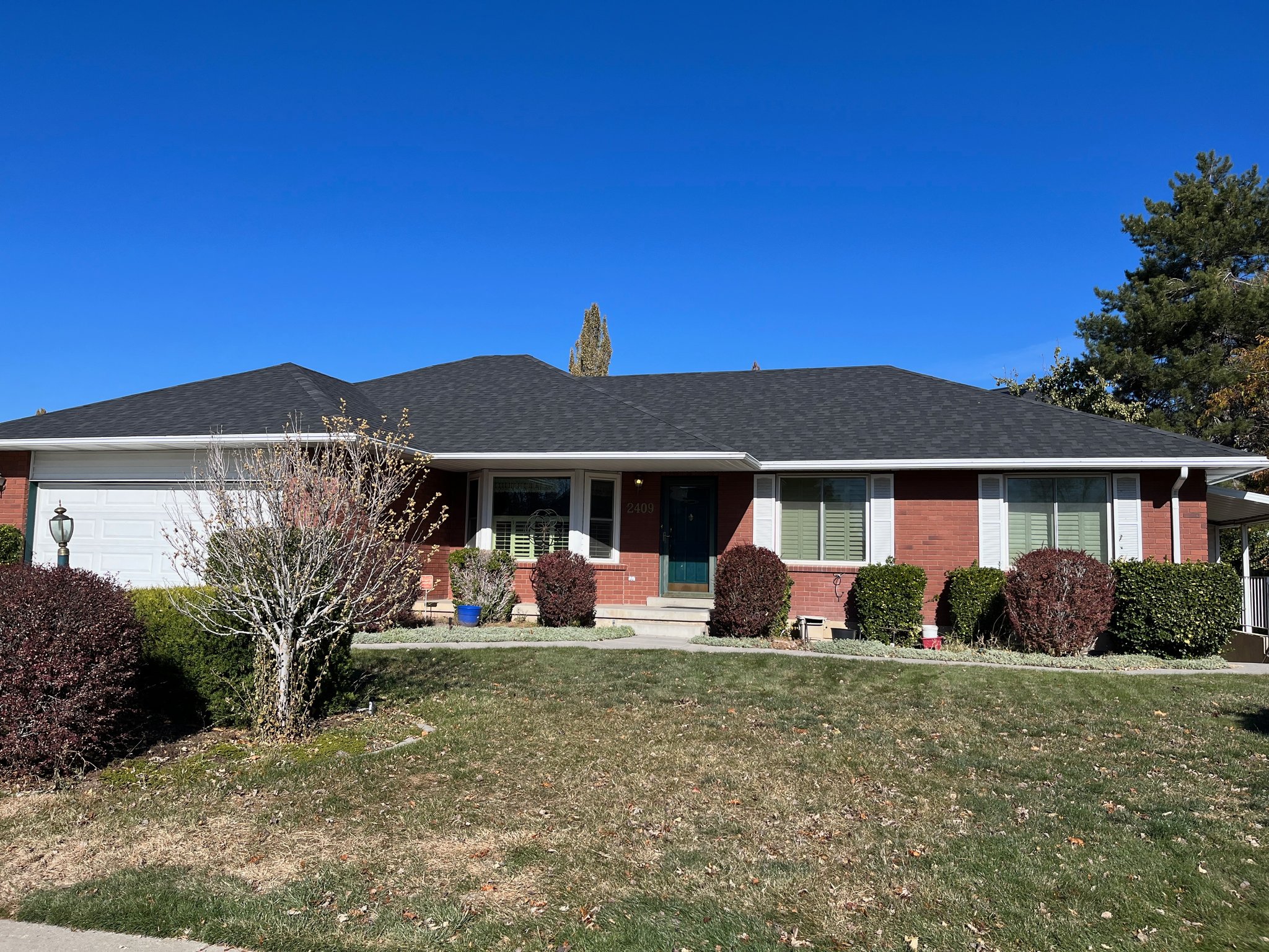 Sandy Other: 2409 E Newcastle Dr