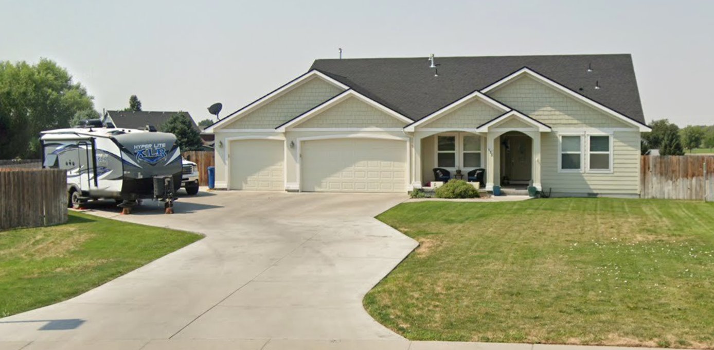 Mountain Home House: 435 Greystone
