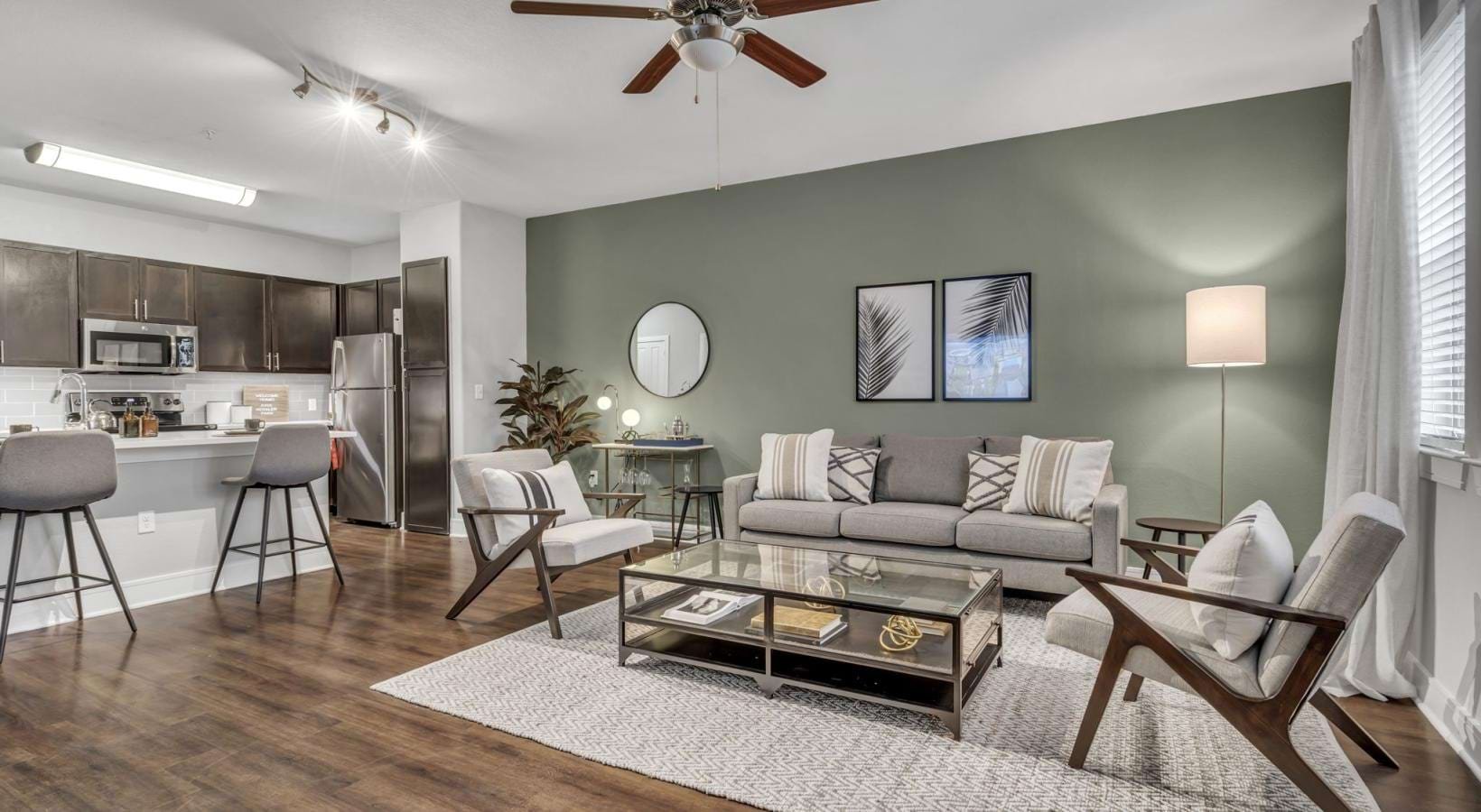 Dallas Apartment: 2400 Fort Worth Ave