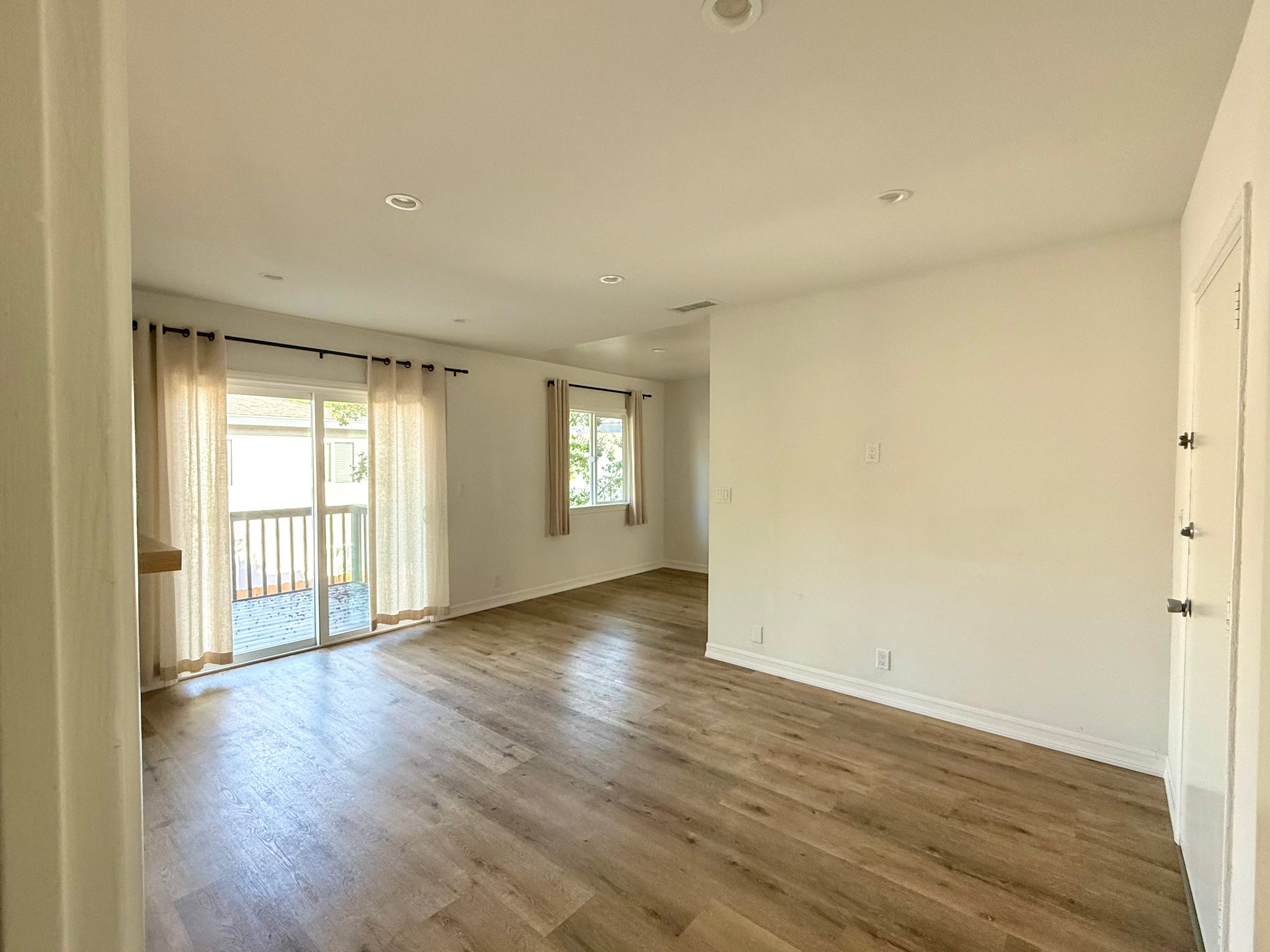 Montrose Apartment: 3819 Park Pl