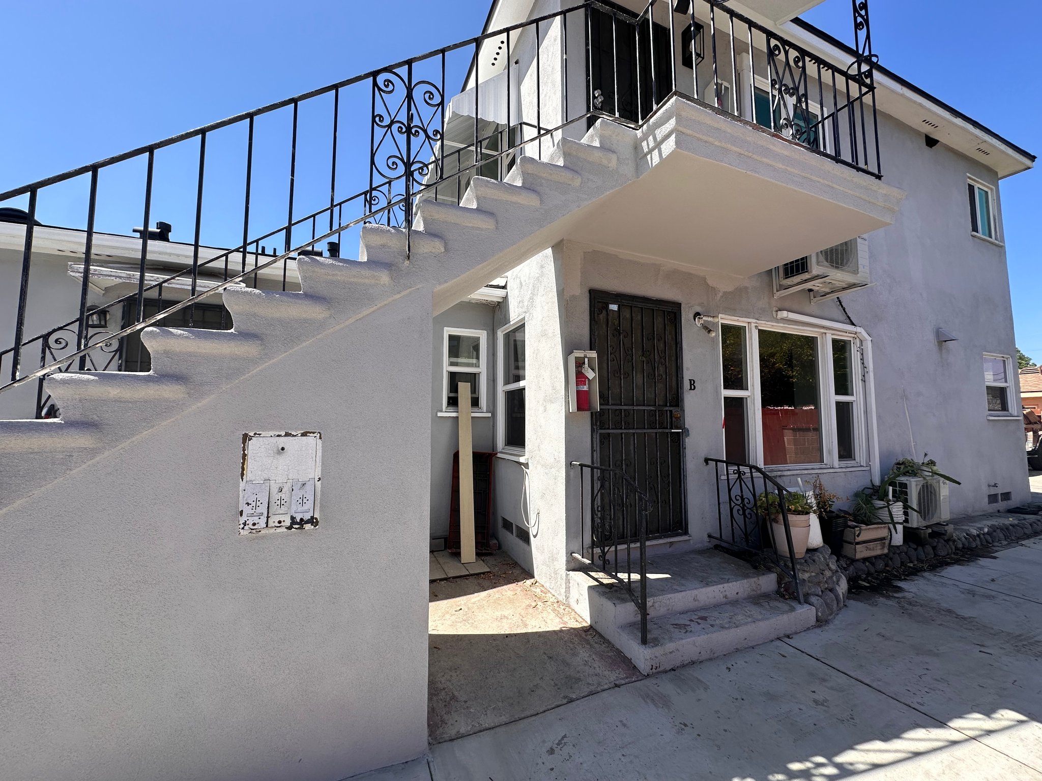 Alhambra Apartment: 911 S Atlantic Blvd