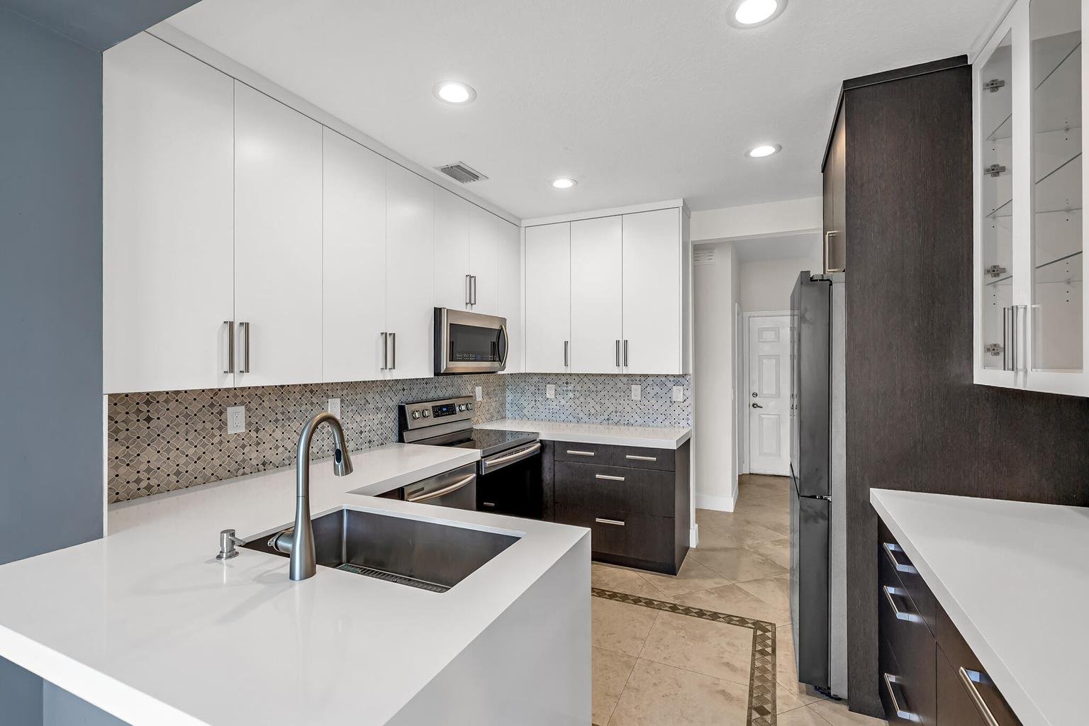Coral Springs Townhome: 12571 NW 57th Court