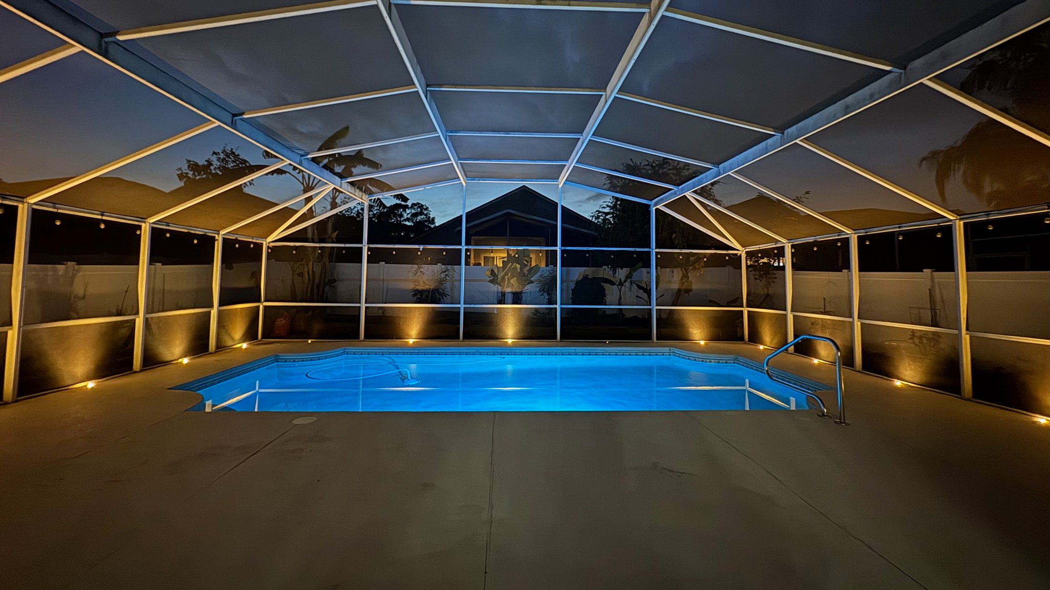 Oviedo House: 3612 Foxcroft Cir