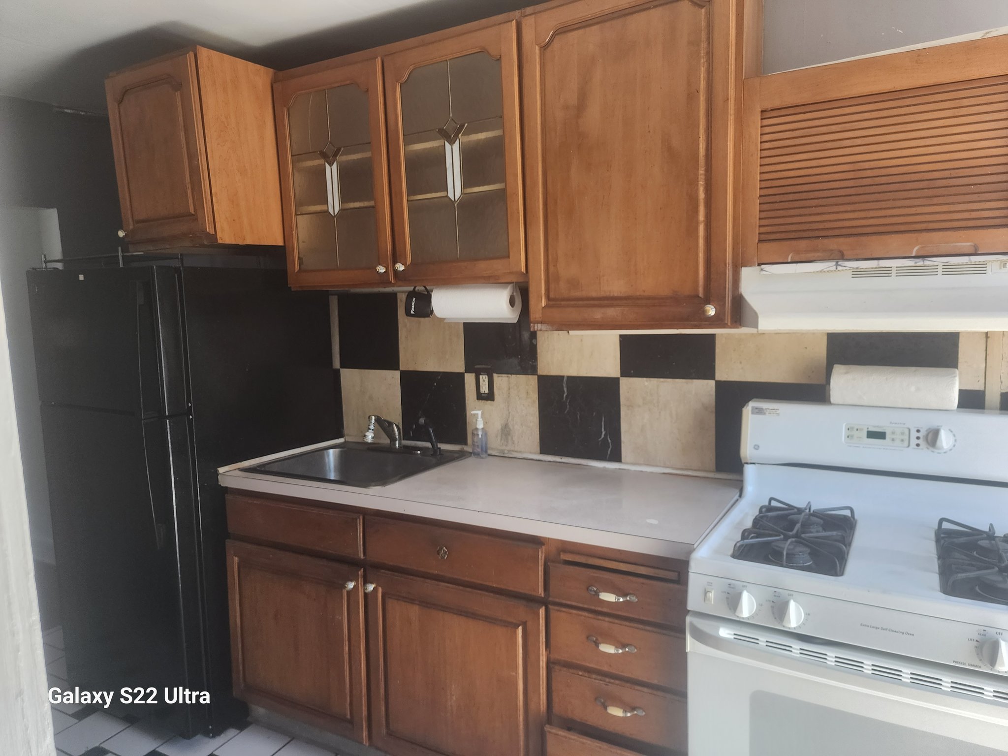 easton Apartment: 124 N 13th st