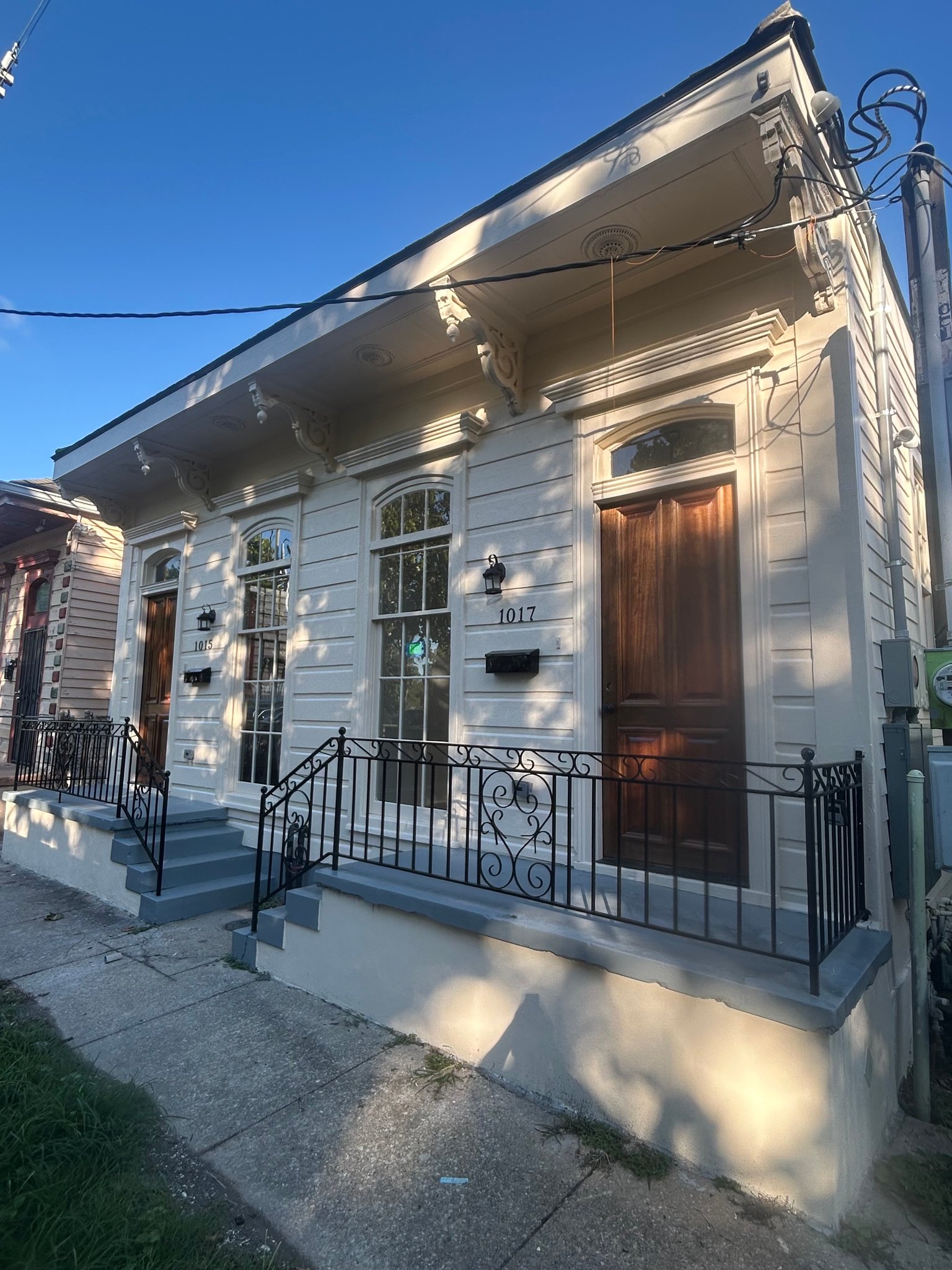 New Orleans Townhome: 1015 N Galvez Street