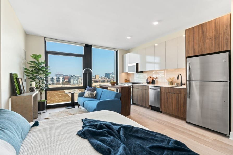 Chicago Condo: 1153 W Van Buren St