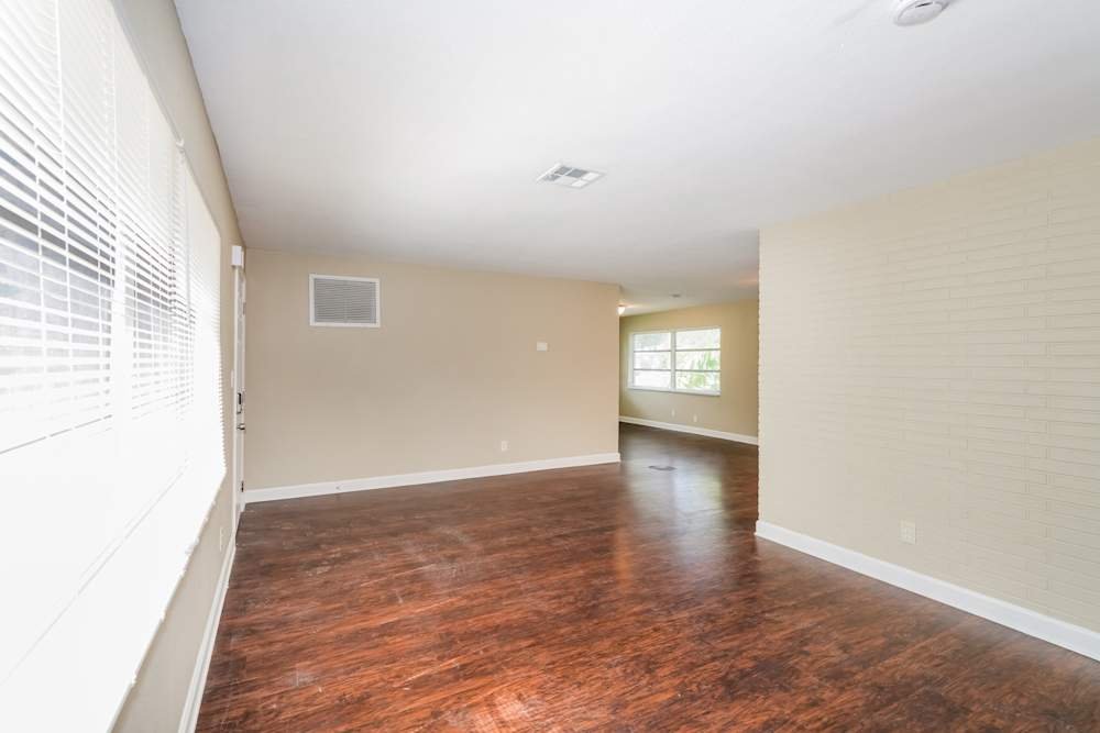 Saint Petersburg House: 7909 22nd Ave N