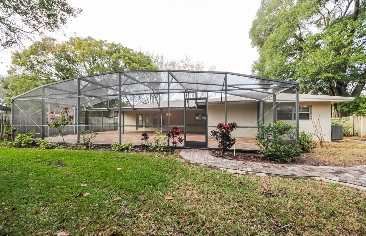 Cedar cove House: 8516 Cedar Cove Ct Orlando, FL 32819