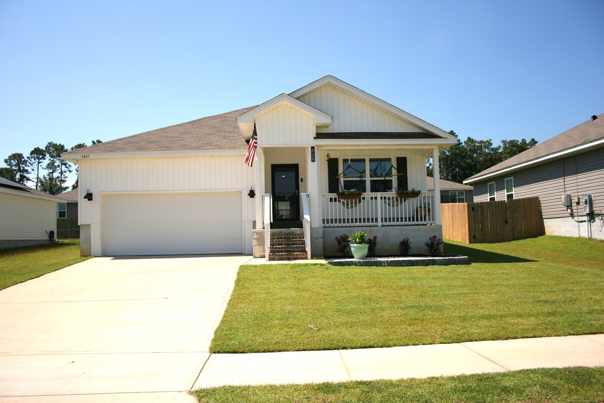 Pensacola House: 5847 Belmont Stakes Rd