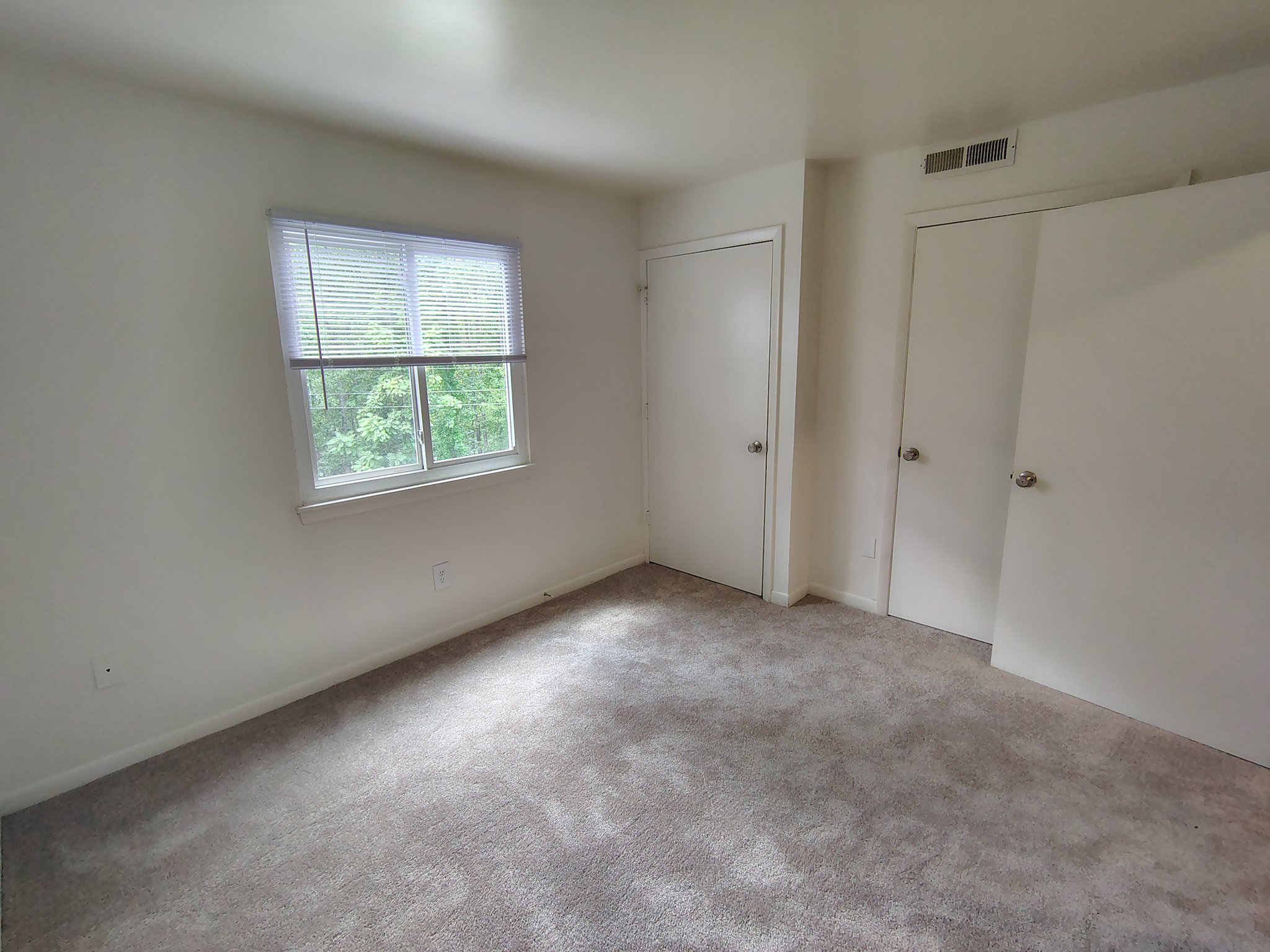 Lynchburg Apartment: 600 Reusens Road