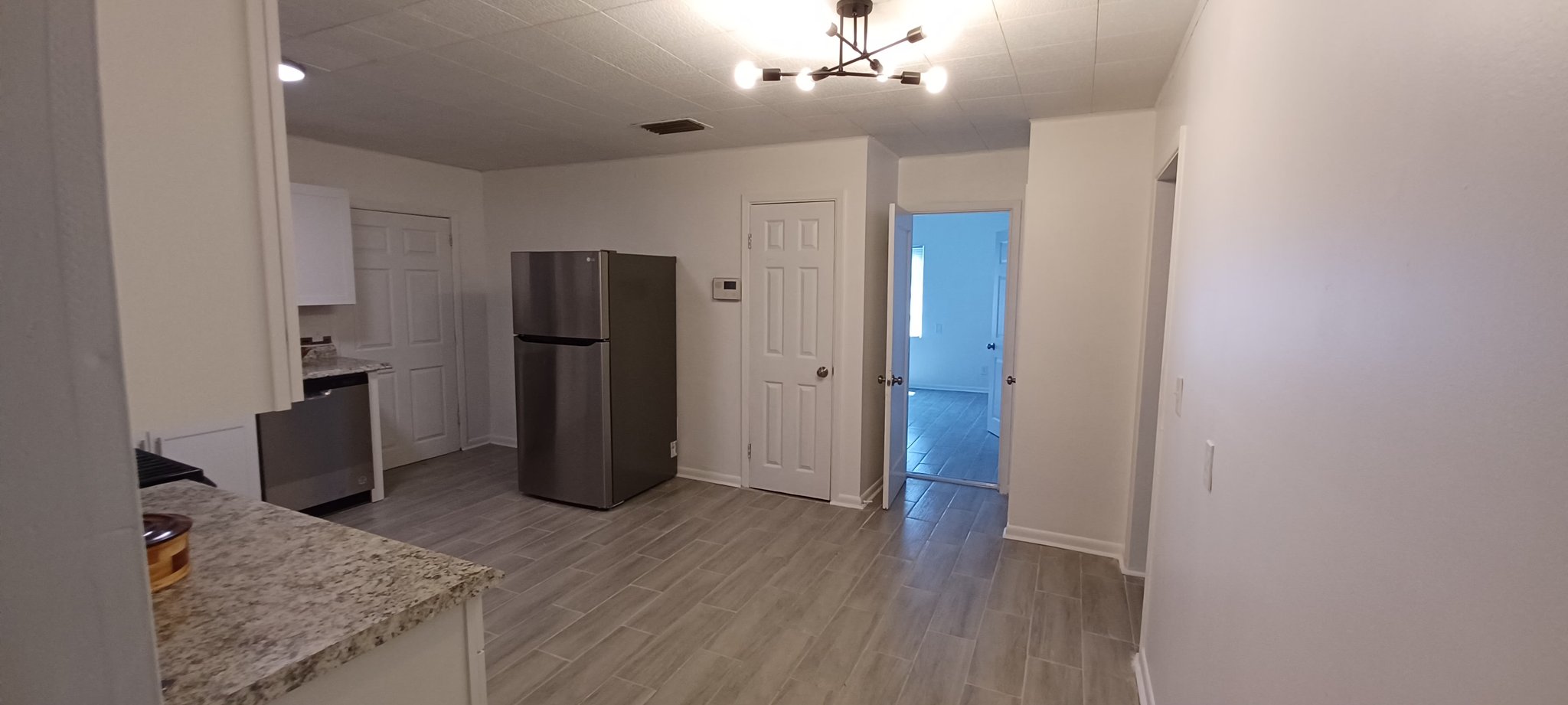 Jacksonville House: 9124 8th ave