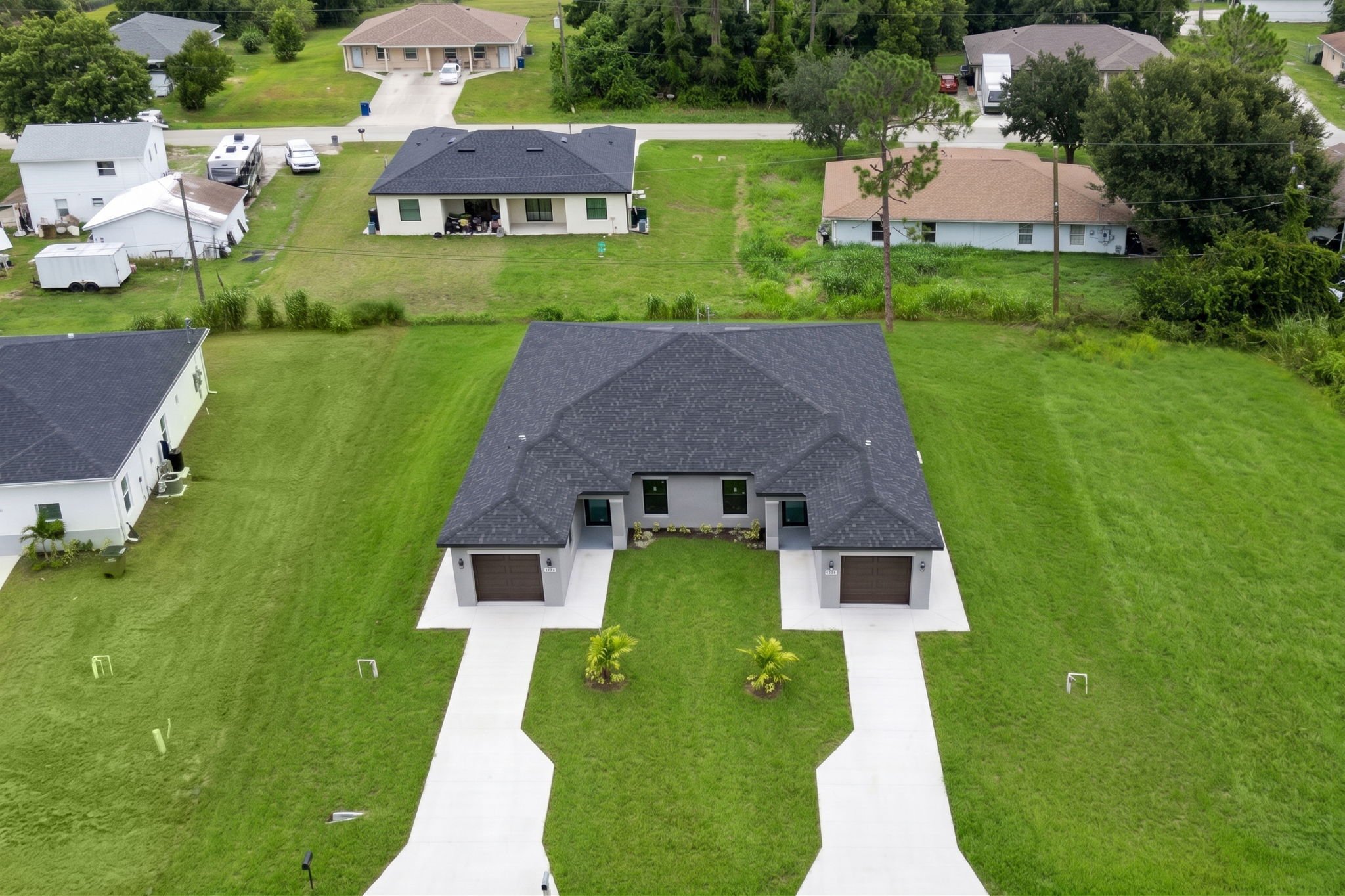 Lehigh acres Multiplex: 4778/4780 Nelson Dr