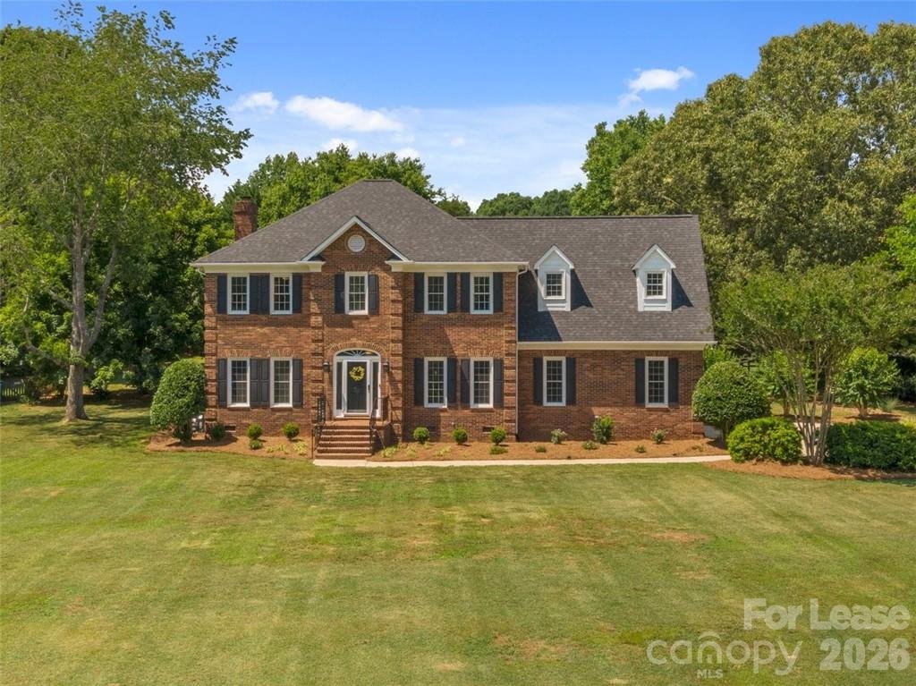 Matthews House: 6135 Highview Road