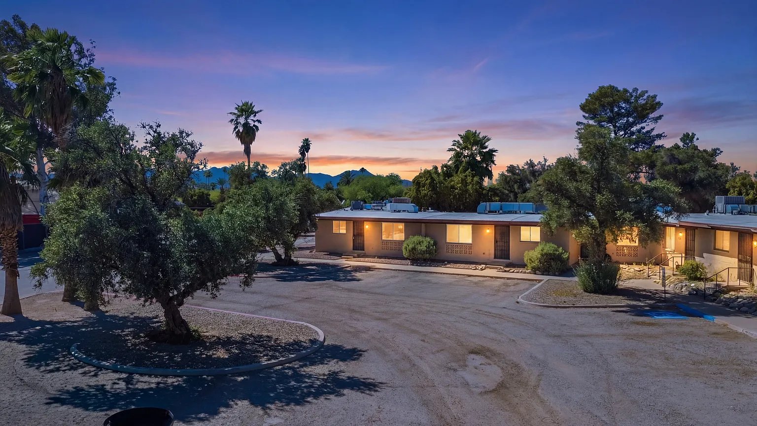 Tucson Townhome: 1528 W Knox