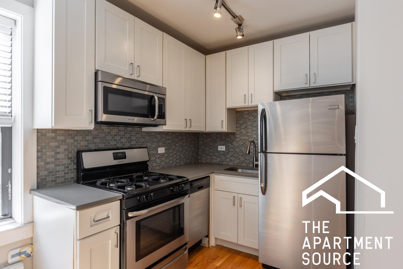 Chicago Apartment: 2420 N Kedzie Blvd