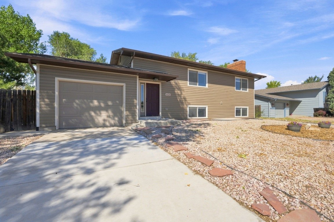 Colorado Springs House: 6620 Grand Valley Dr