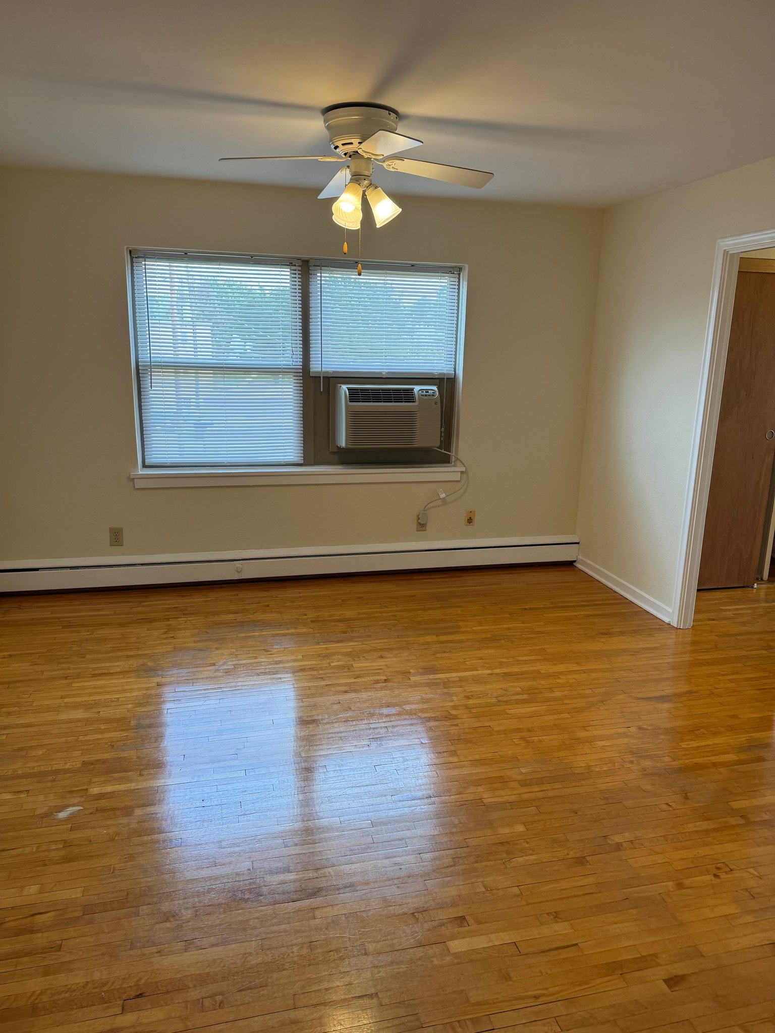 st paul Apartment: 880 cleveland ave s