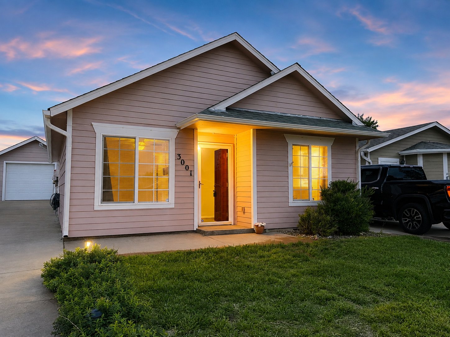 Pueblo House: 3001 Toronto Pl