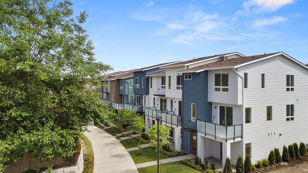 Lake Forest Park Townhome: 14655 35th CT NE