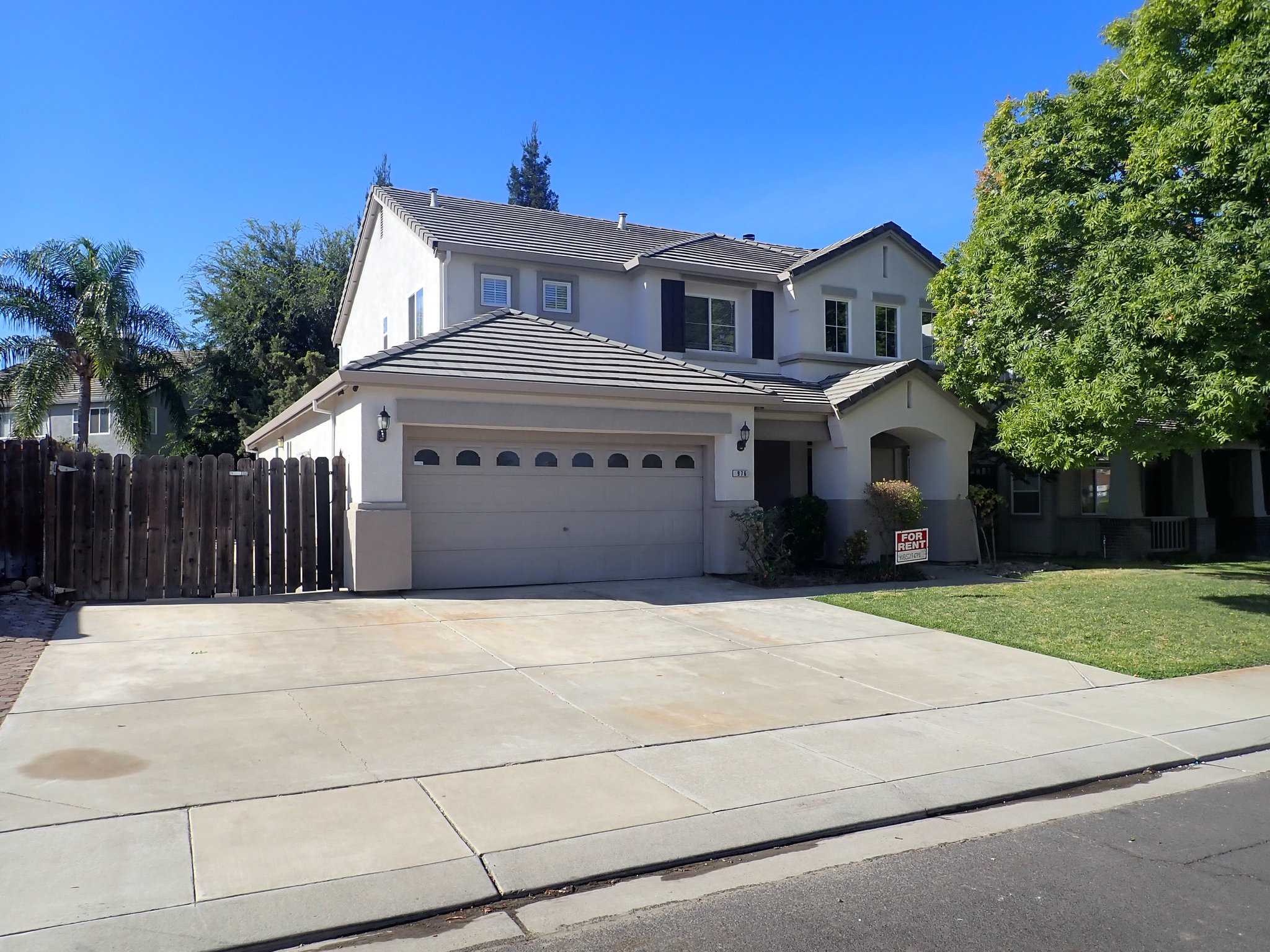 Manteca House: 976 Grafton St