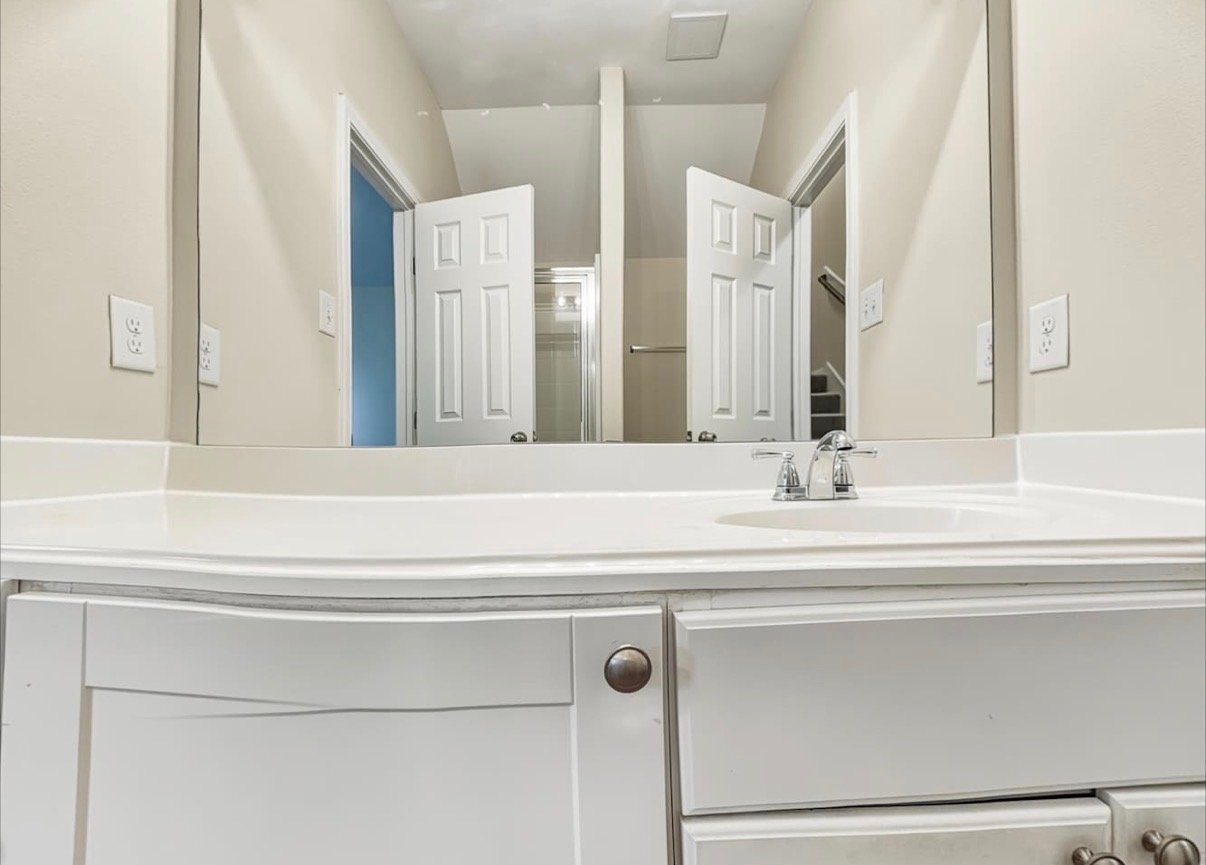 Phoenix House: 2060 W Roeser Rd