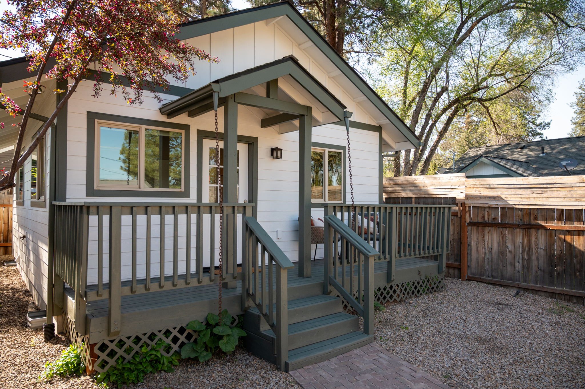 Bend House: 1235 NW Hartford