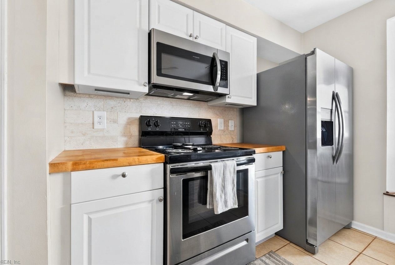 Virginia Beach House: 1310 Chickadee Ln