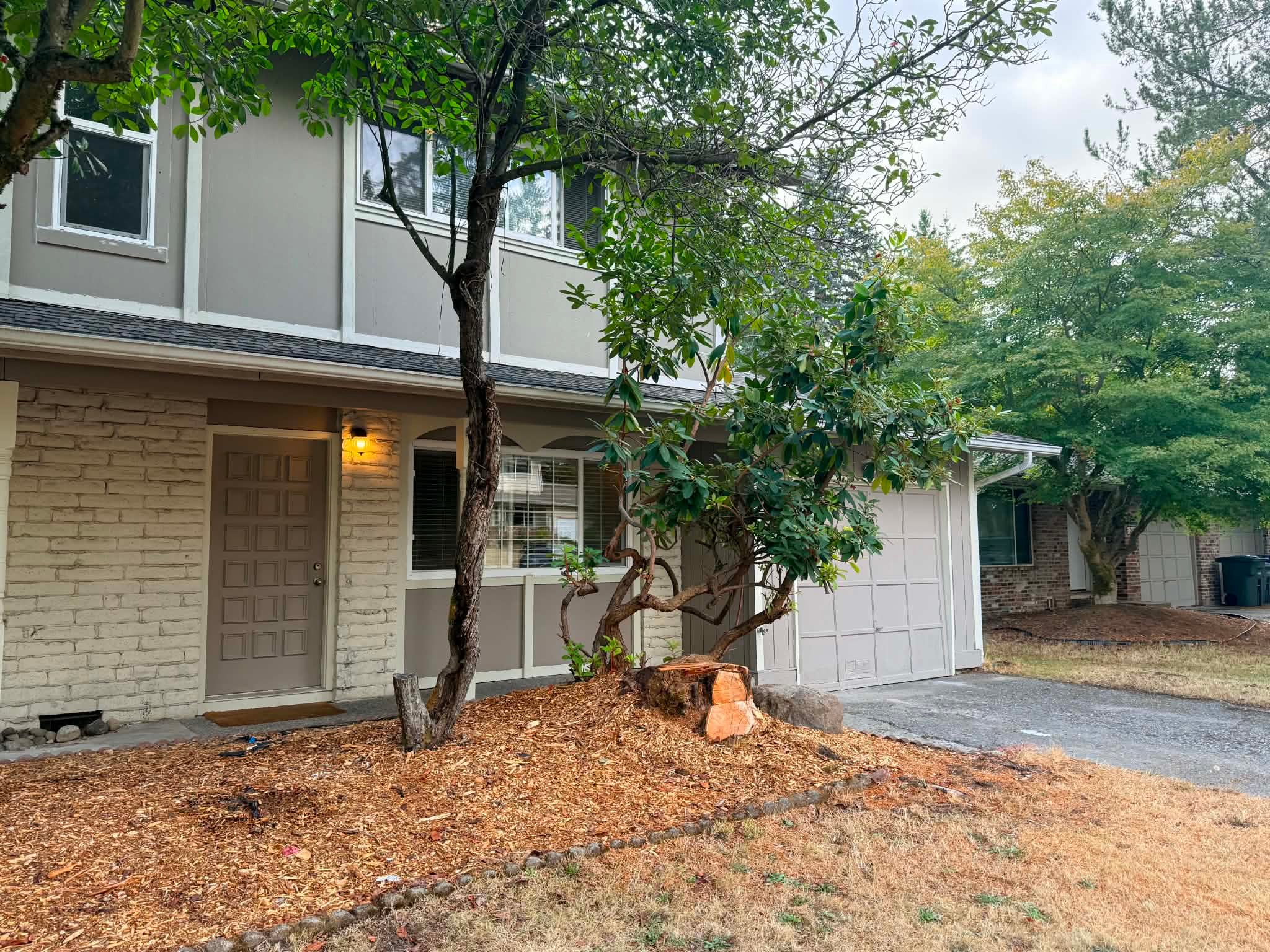 Bellevue House: 270 146th Place NE