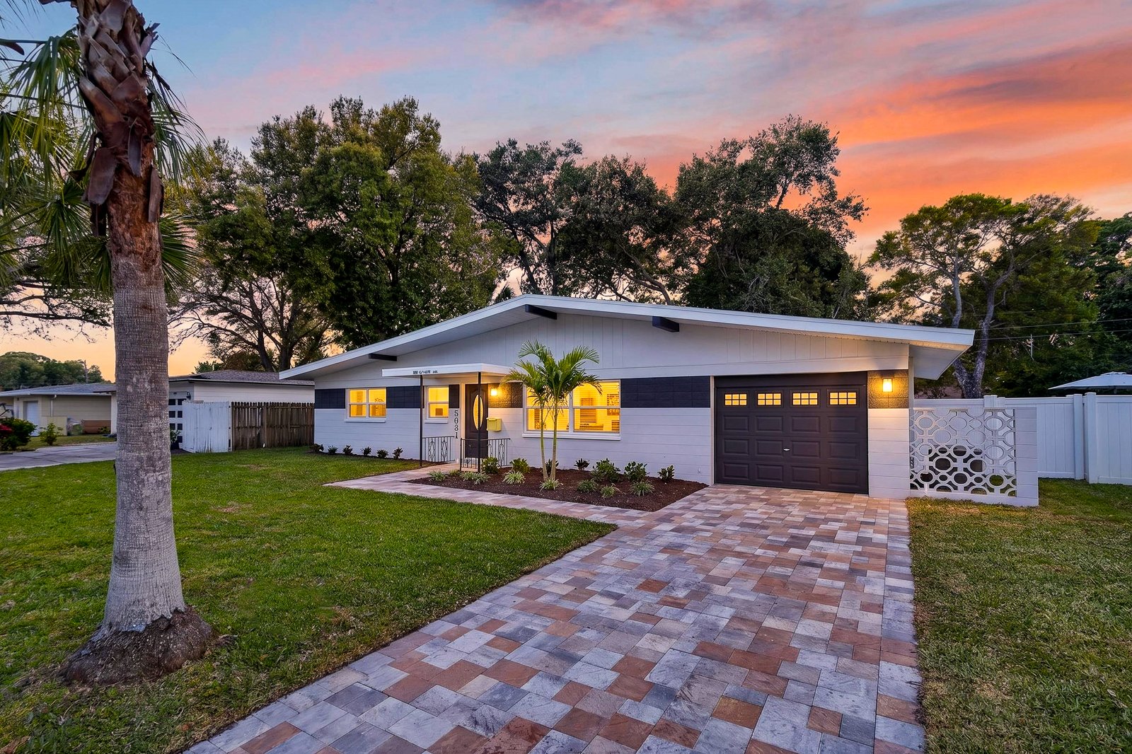 ST PETERSBURG House: 5631 4TH ST S