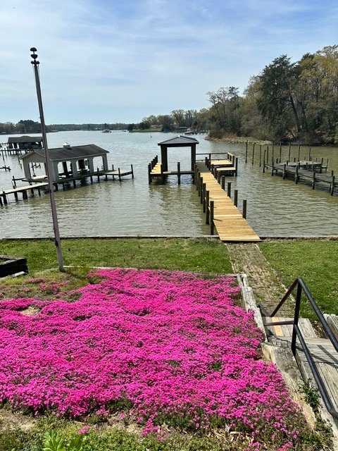 Colonial Beach House: 114 Sebastian Ave