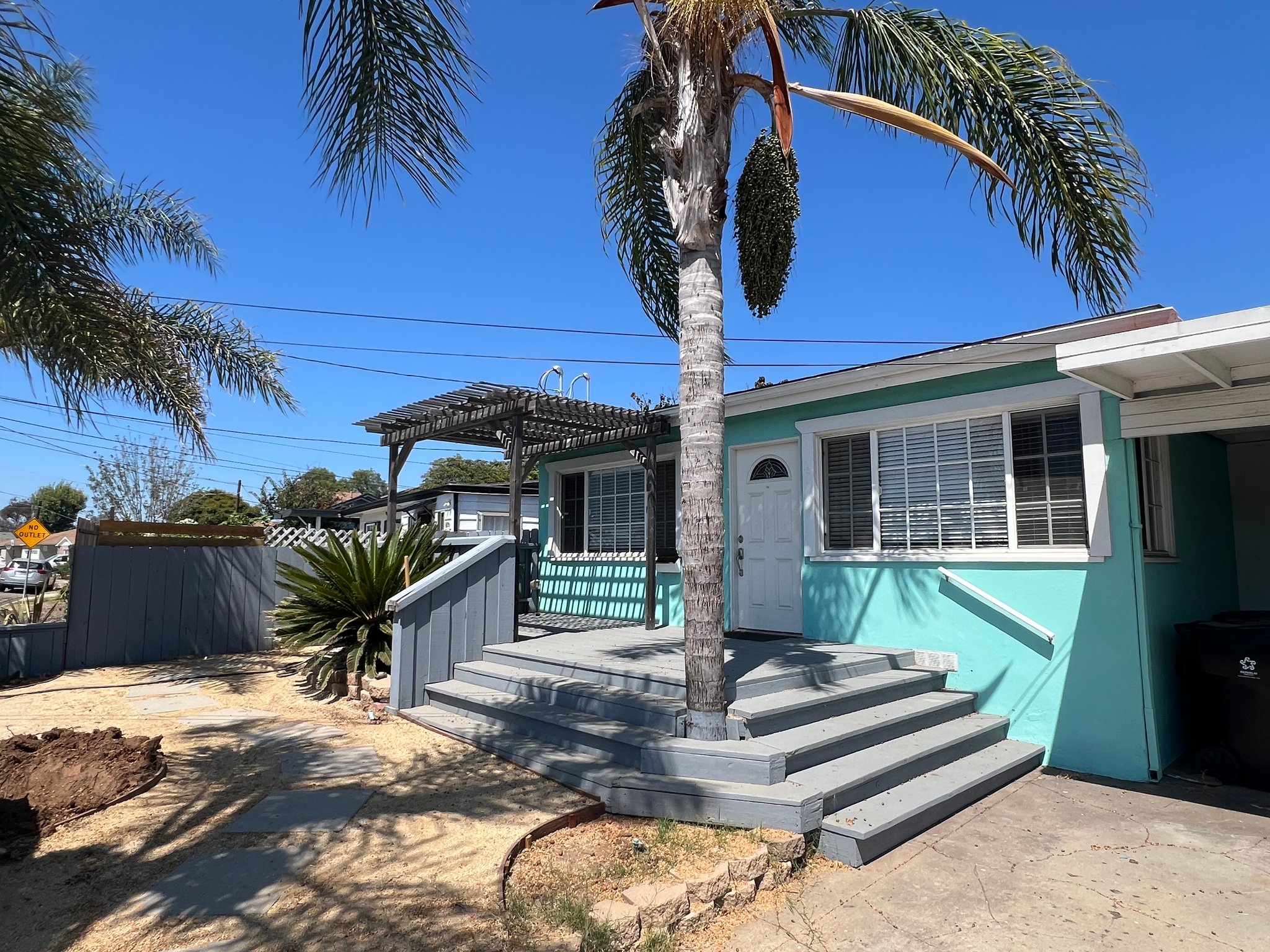 Chula Vista House: 111 Minot Ave