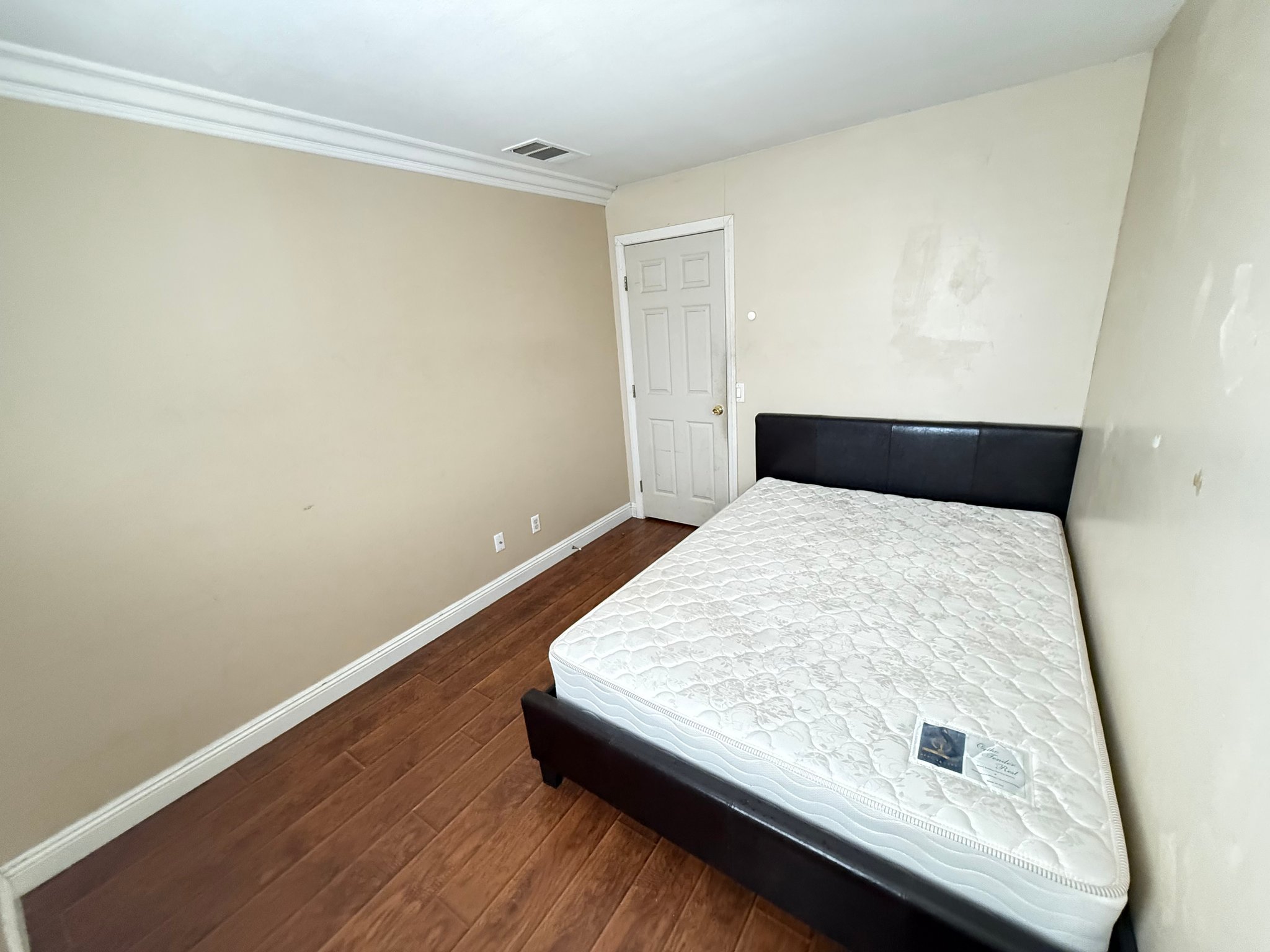 eastvale Single Room: 13458 eagle nest ct