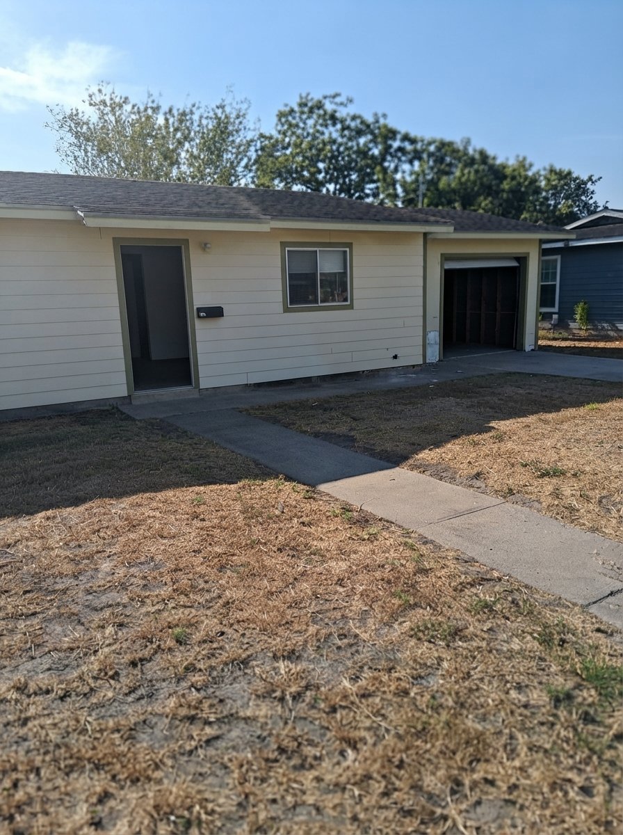 Kingsville House: 415 Frances St