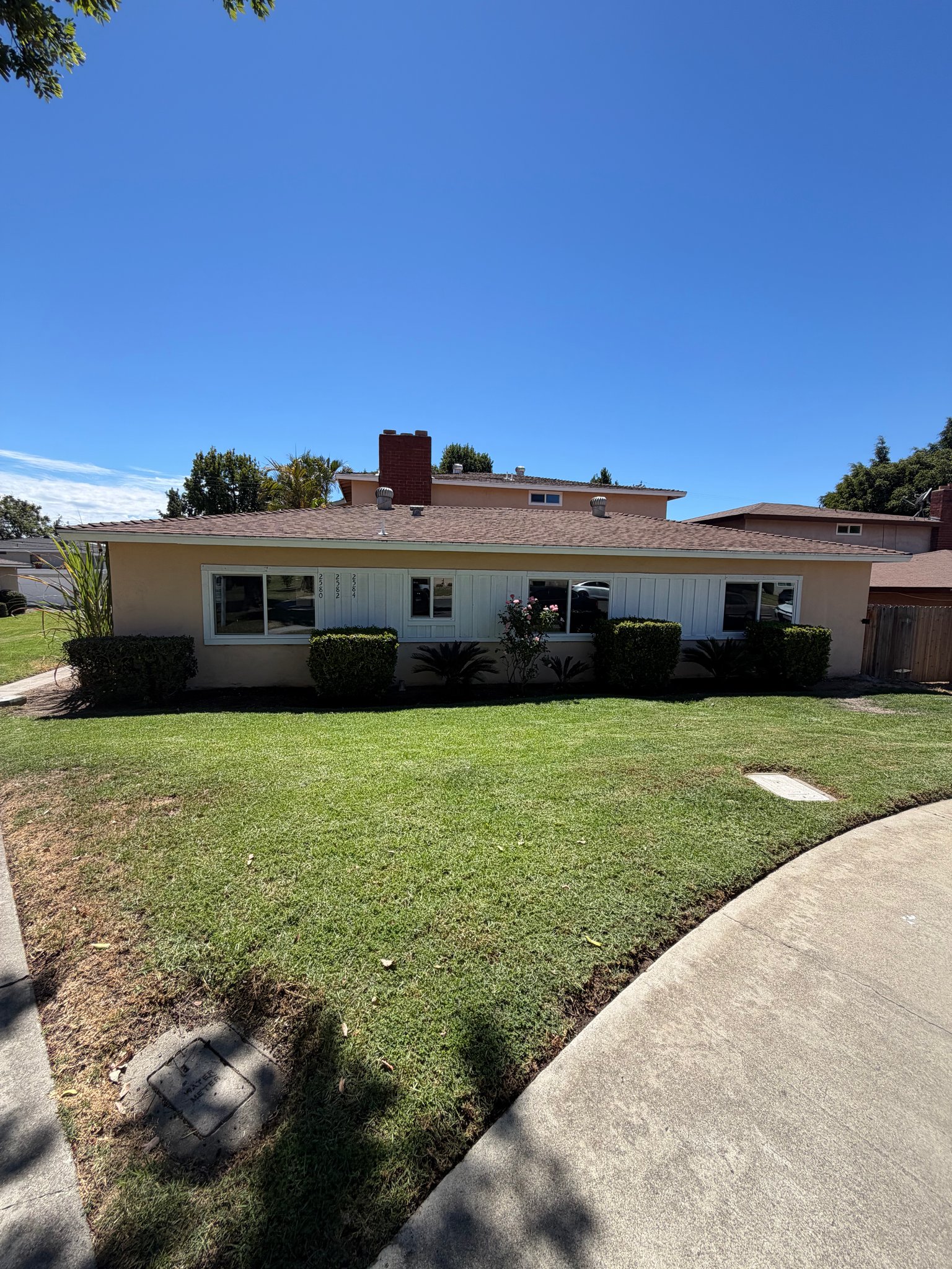 La Verne Multiplex: 2580 Hayes Dr