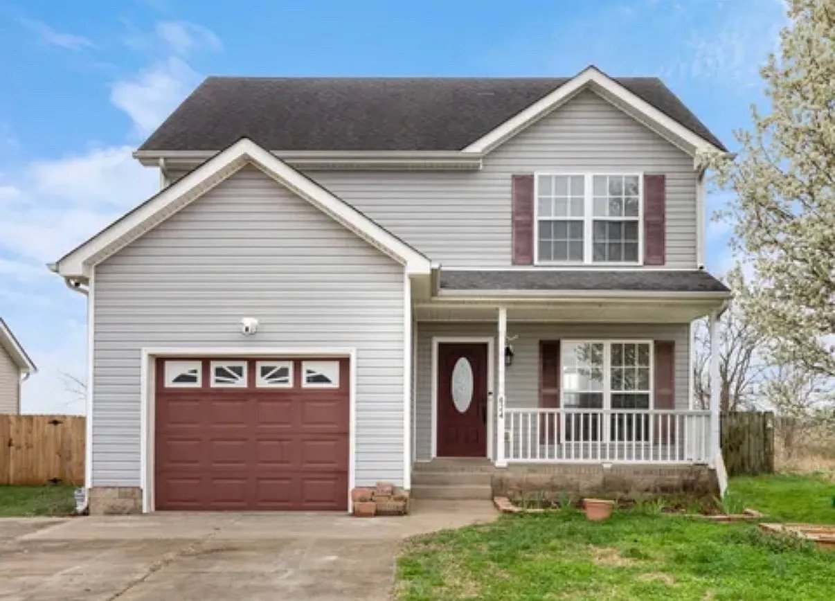 Oak Grove House: 624 S Cavalcade Cir
