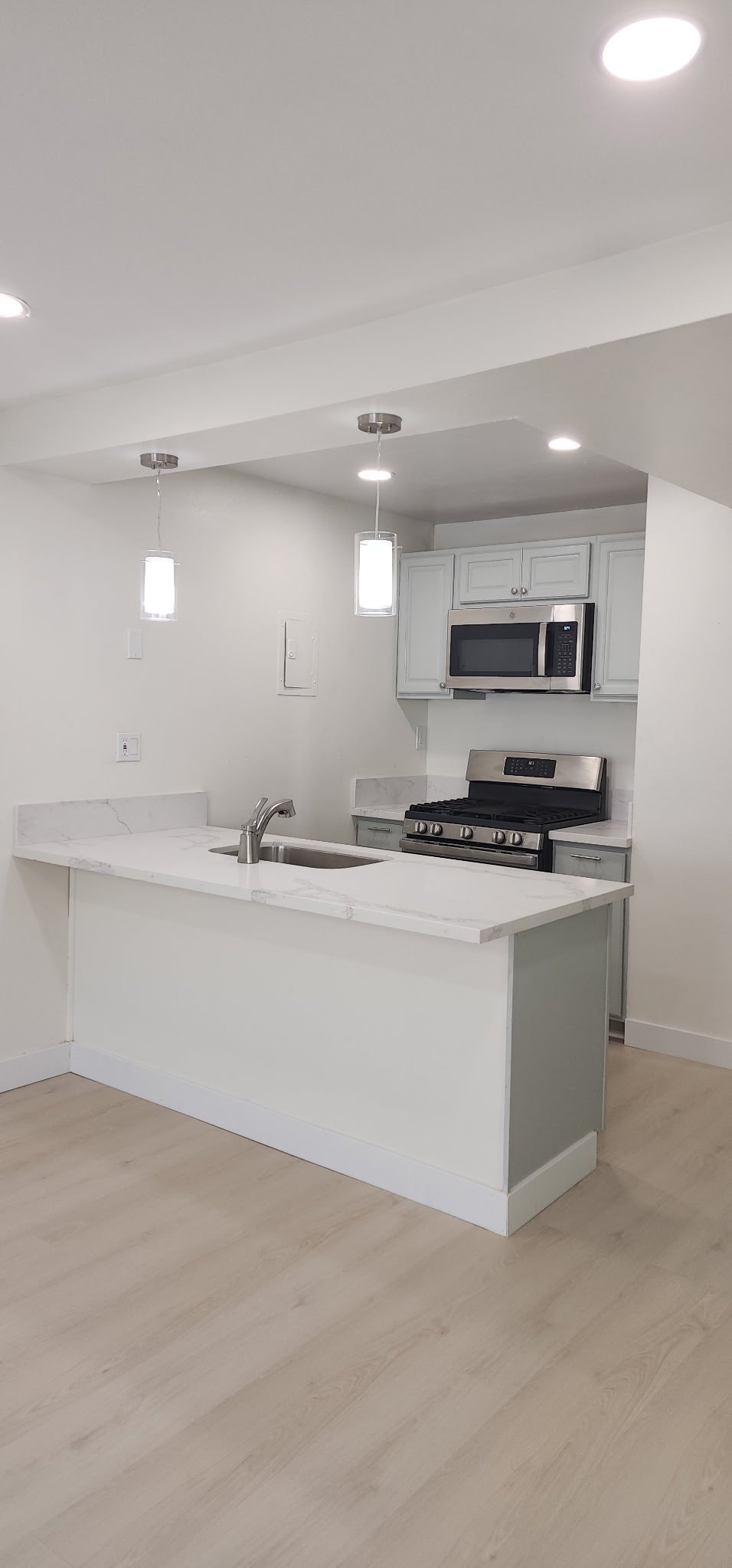 Colton Condo: 2255 Cahuilla St