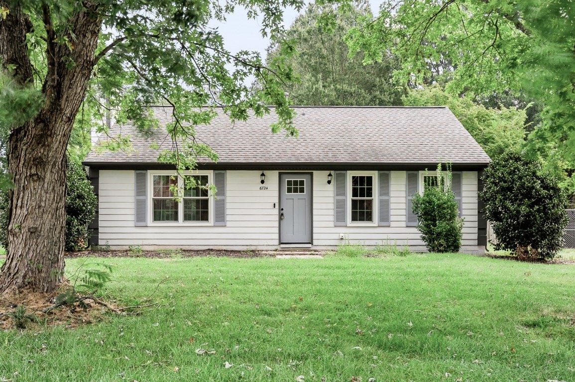 Charlotte House: 6724 Woodwedge Drive