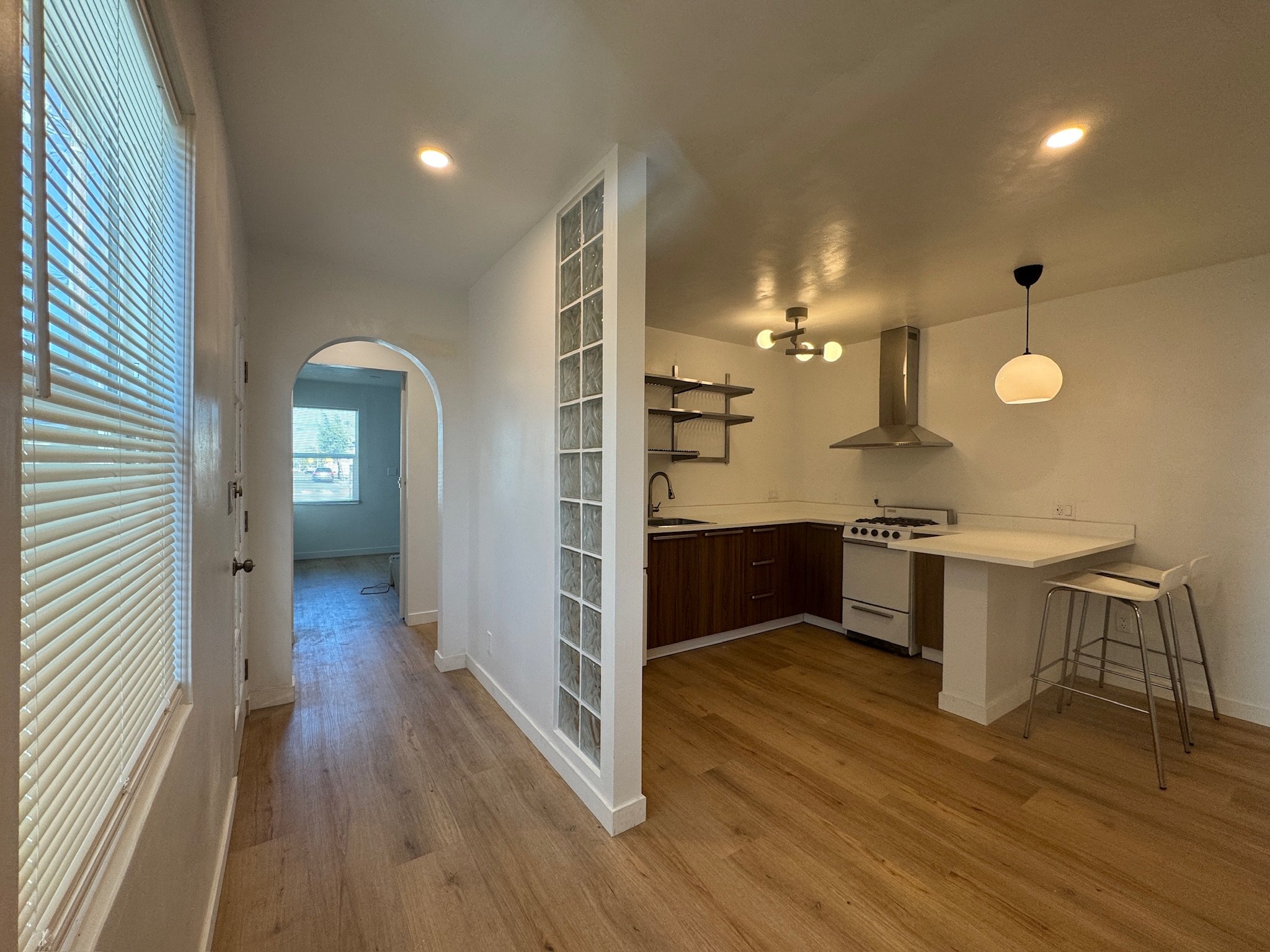Rosemead Apartment: 3261 Del Mar Ave