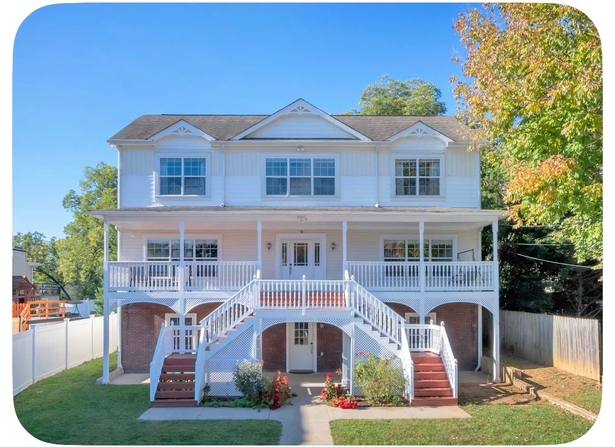 Charlottesville House: 1006 Long St