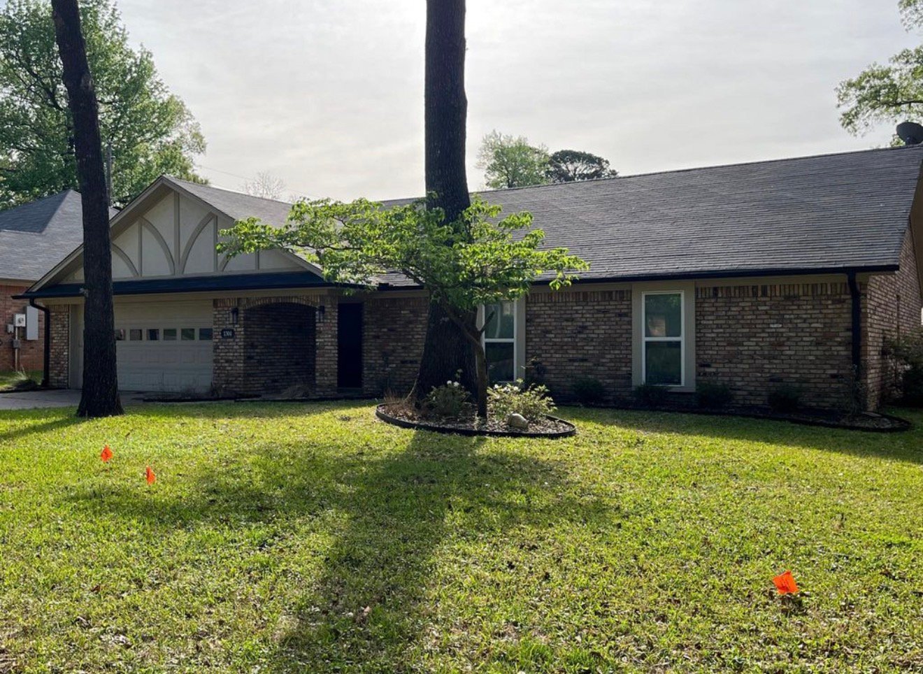 Longview House: 1304 Tiffany Ln