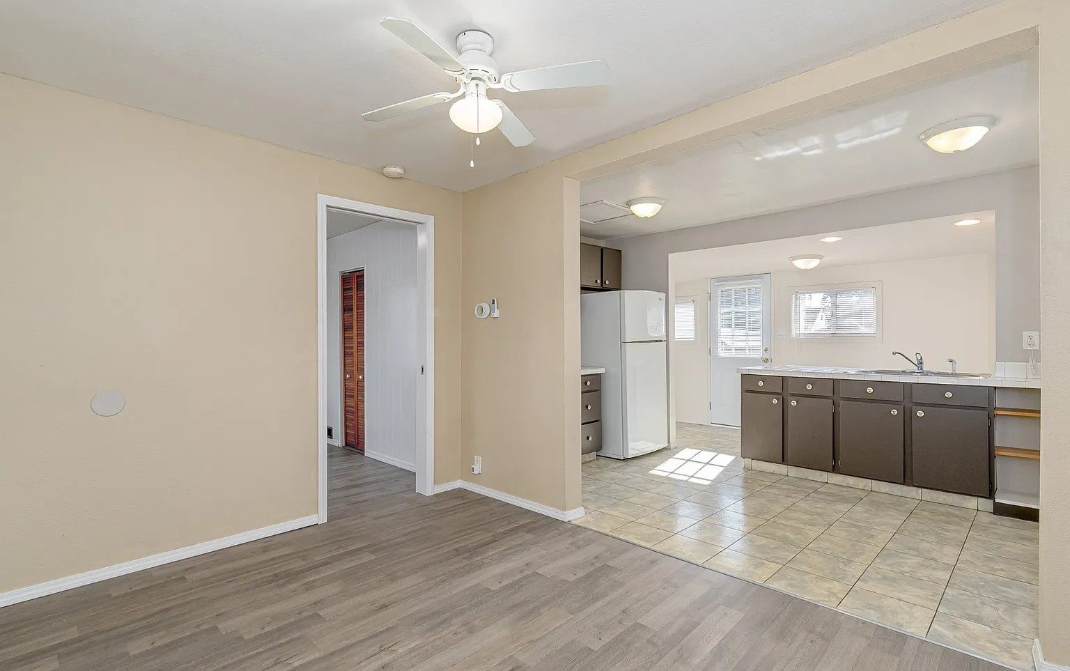 Estacada House: 423 NE Main St