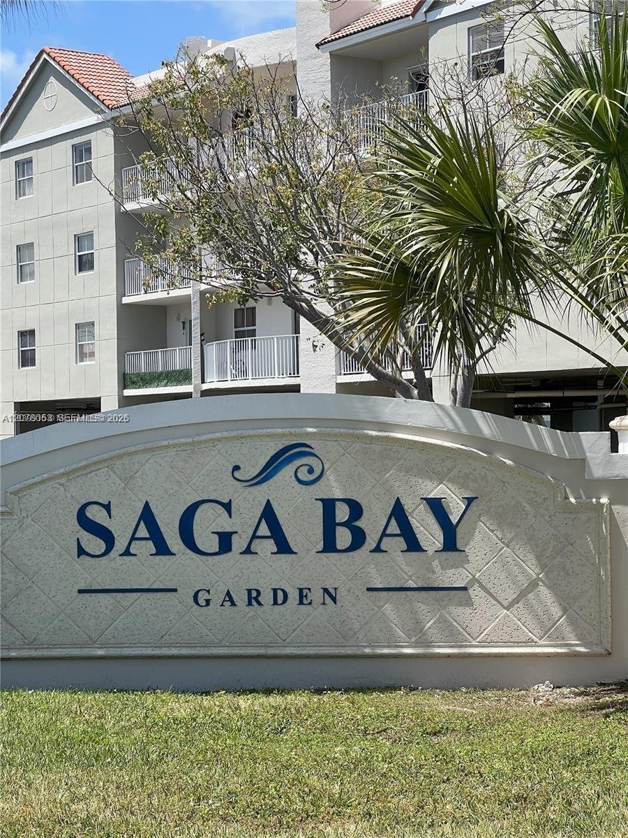 CUTLER BAY Condo: 8240 SW 210th St