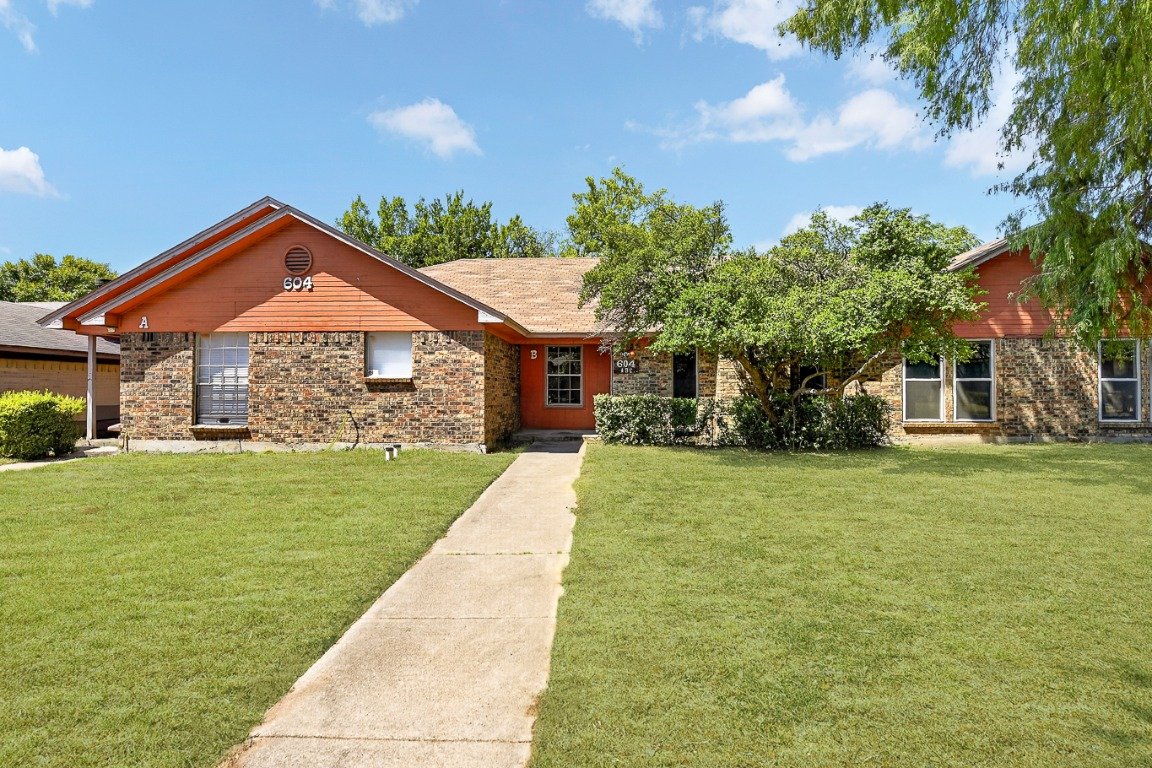 Arlington Multiplex: 604 Lost Springs Ct