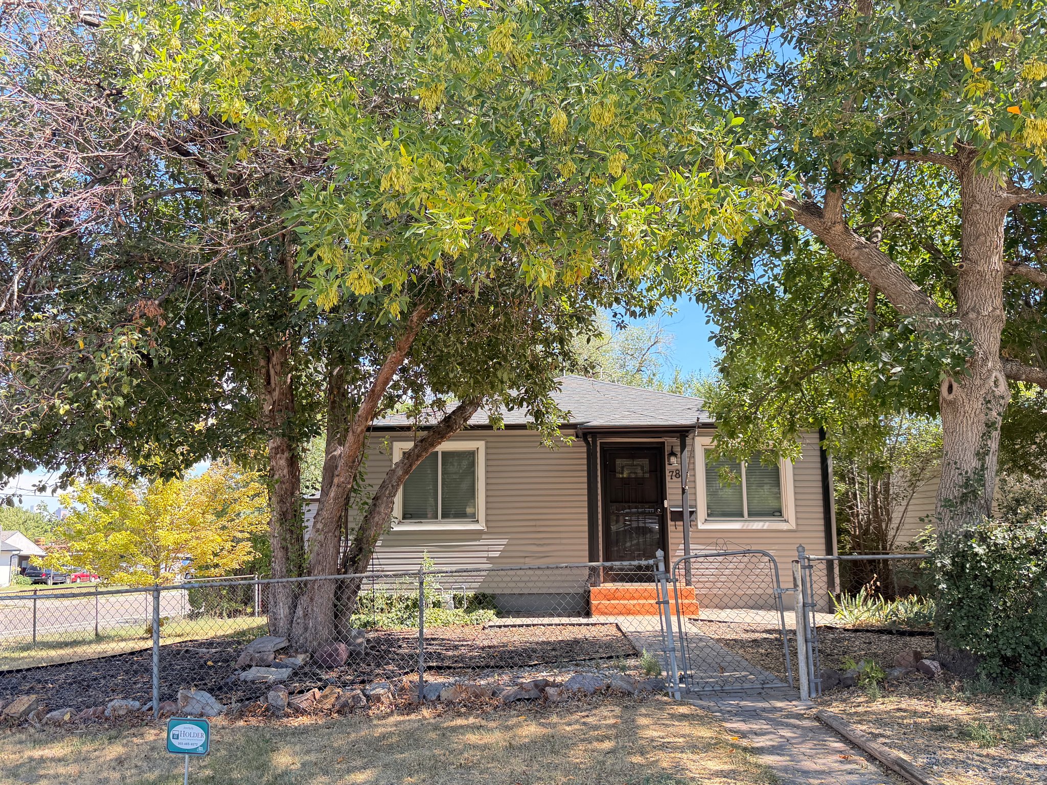 Denver House: 78 Winona Ct