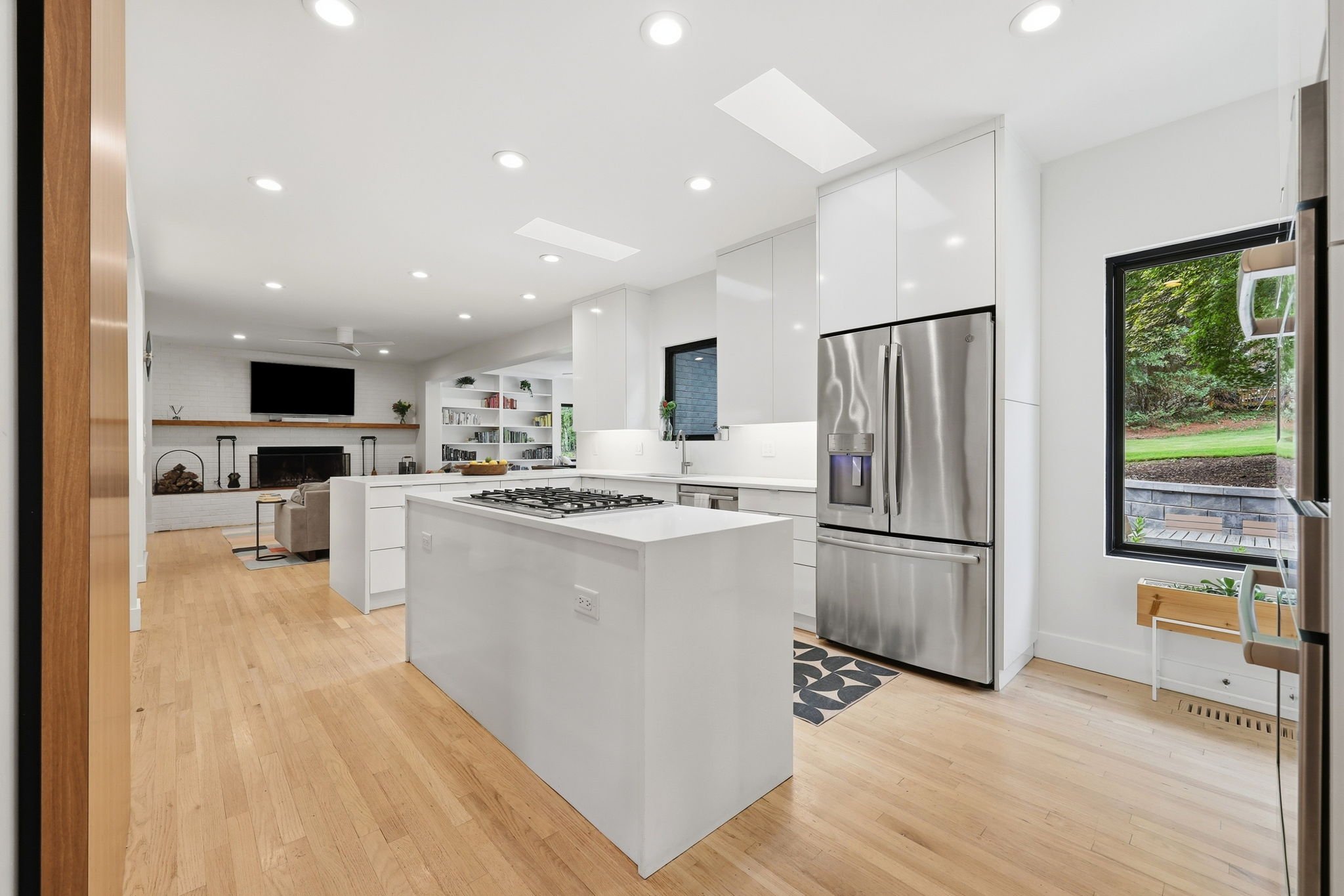 Apex House: 101 Pearson Street