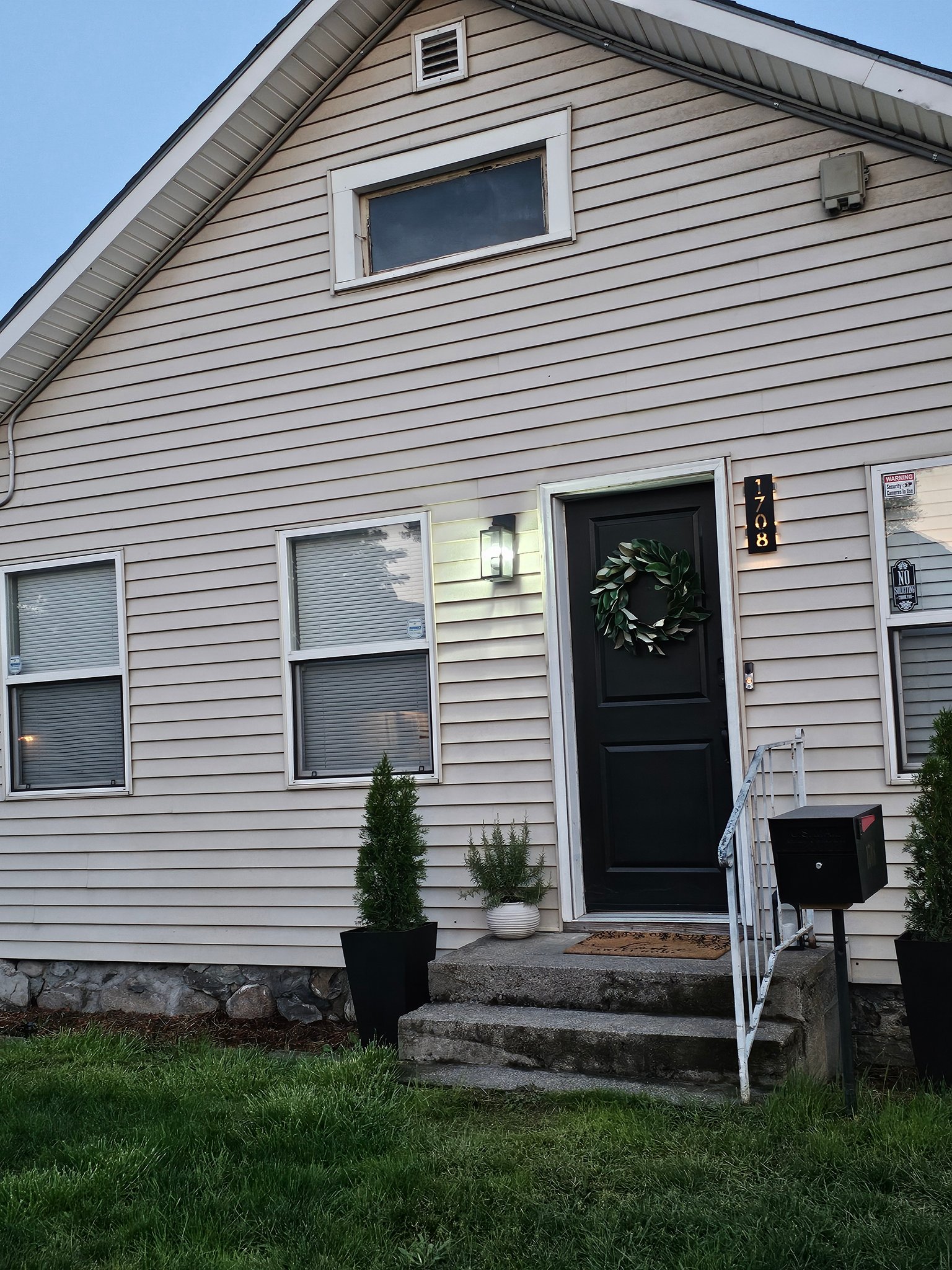 Spokane House: 1708 E Tilsley Pl